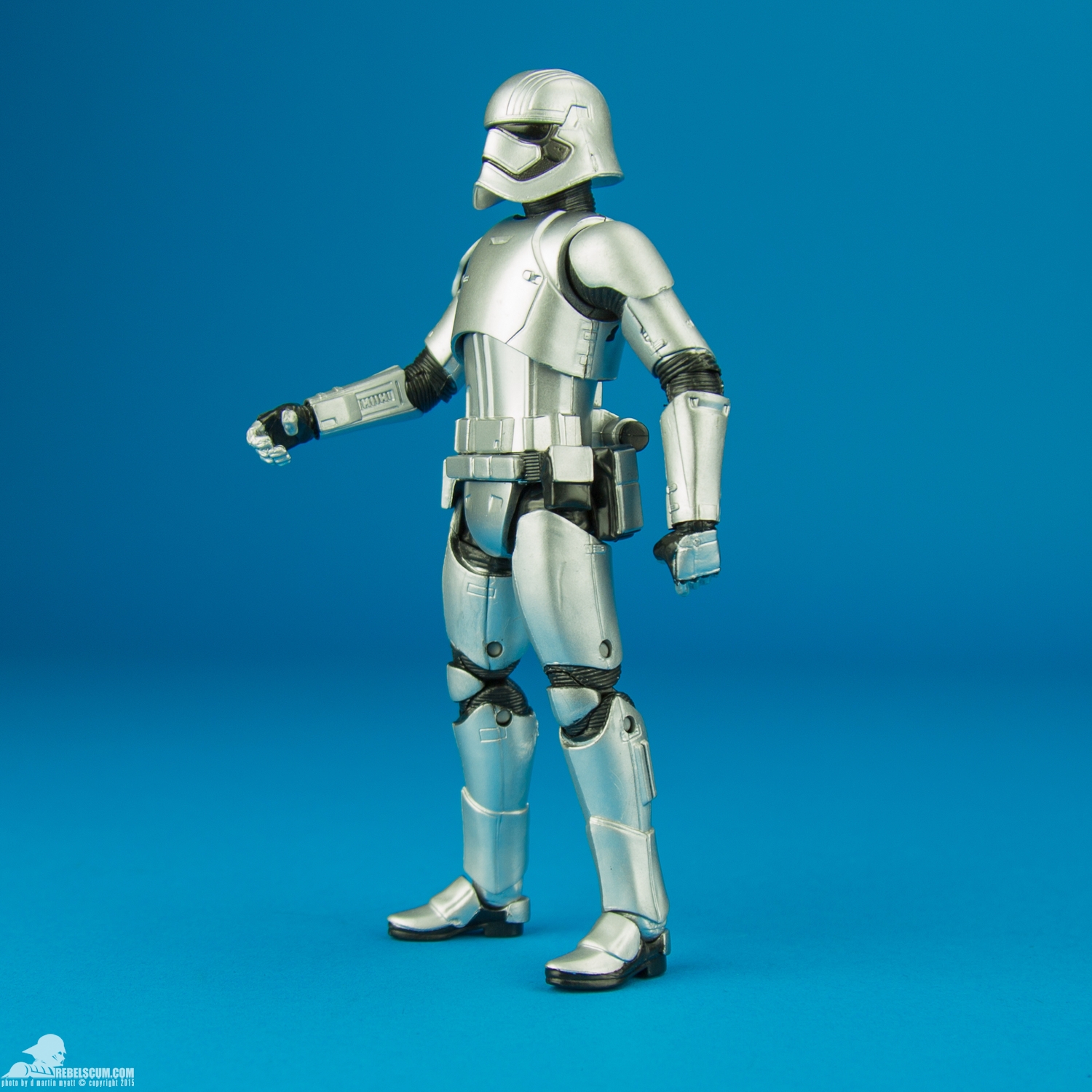 06-Captain-Phasma-The-Black-Series-6-inch-Hasbro-007.jpg