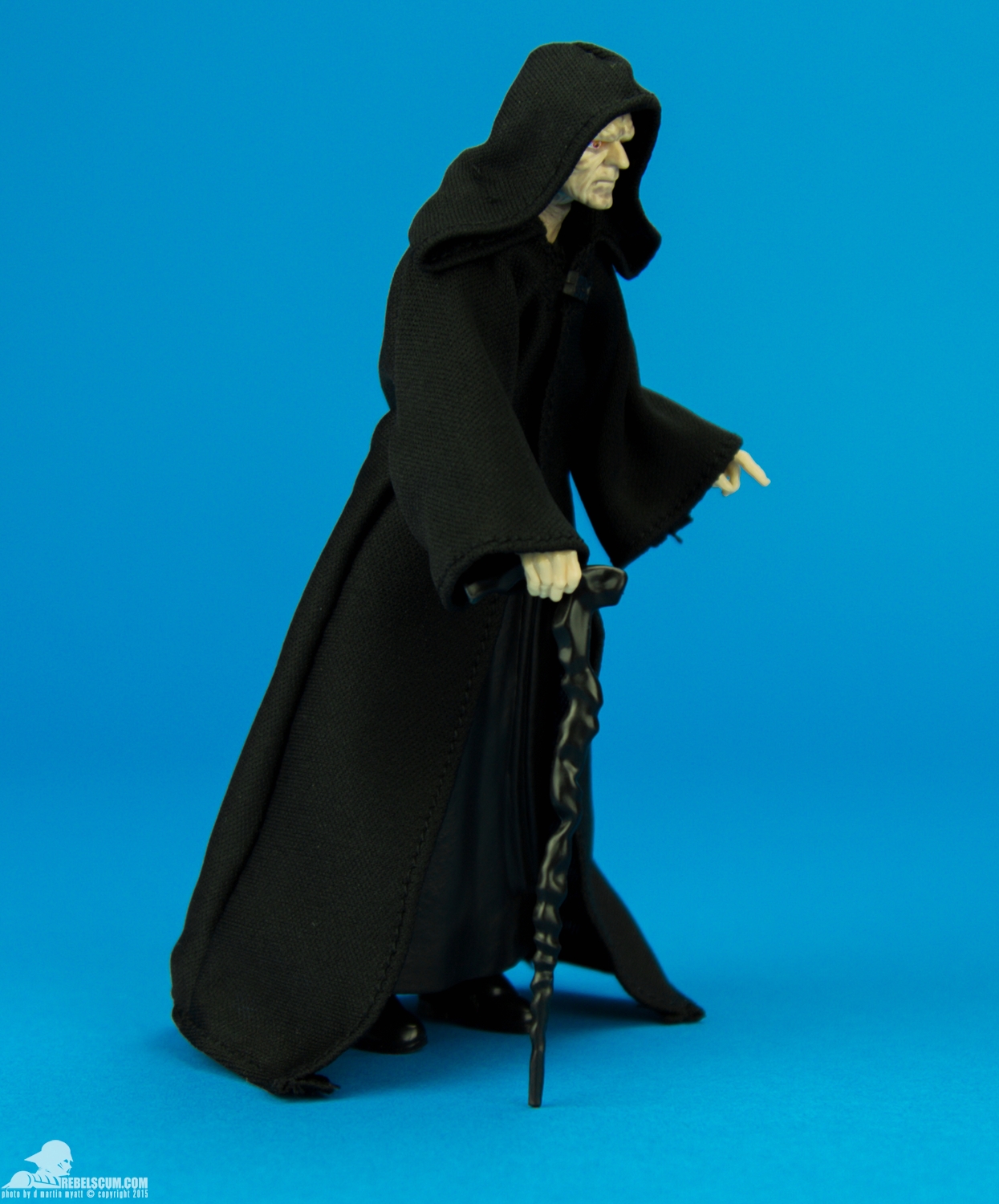 11-Emperor-Palpatine-6-inch-The-Black-Series-006.jpg