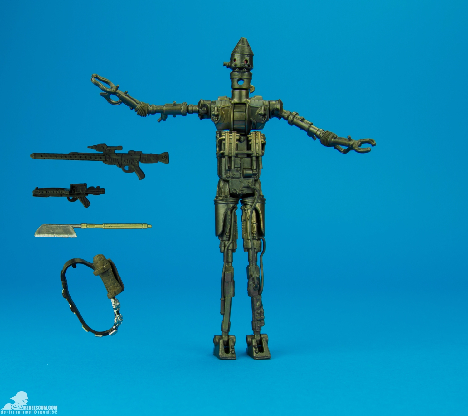 15-IG-88-6-inch-The-Black-Series-Star-Wars-Hasbro-009.jpg