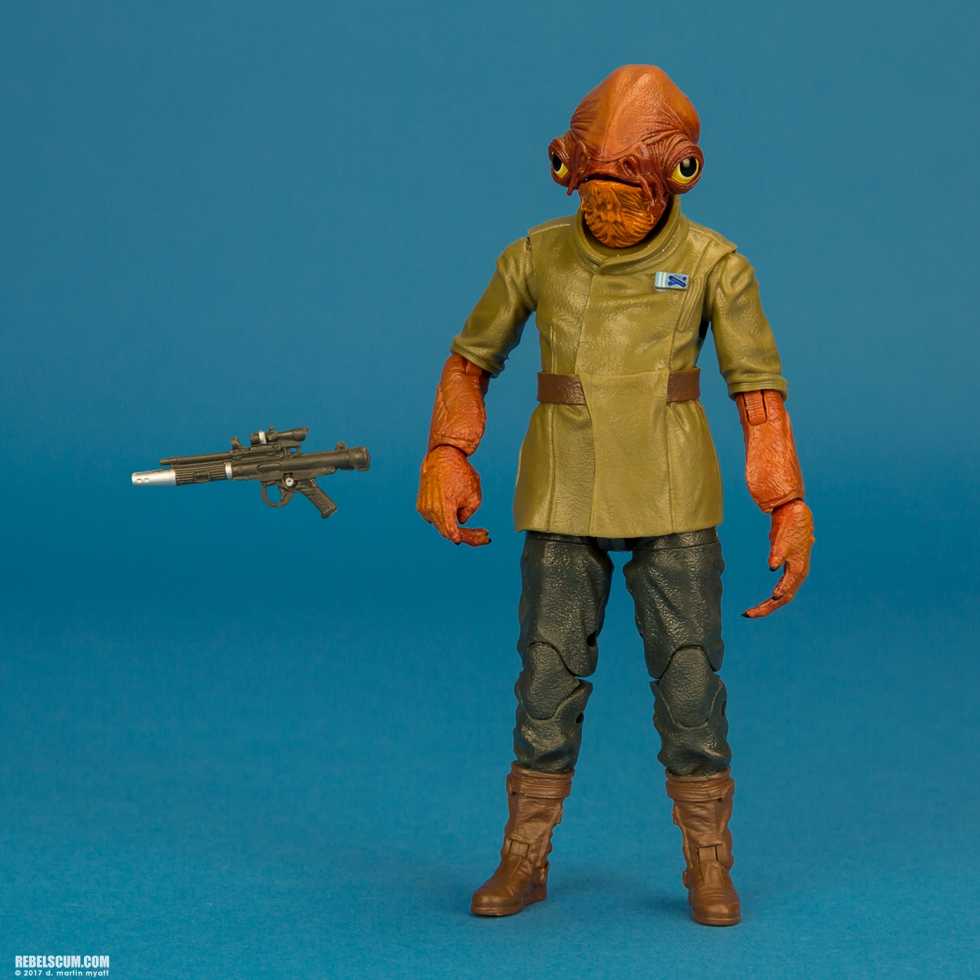 Admiral-Ackbar-First-Order-Officer-The-Black-Series-005.jpg