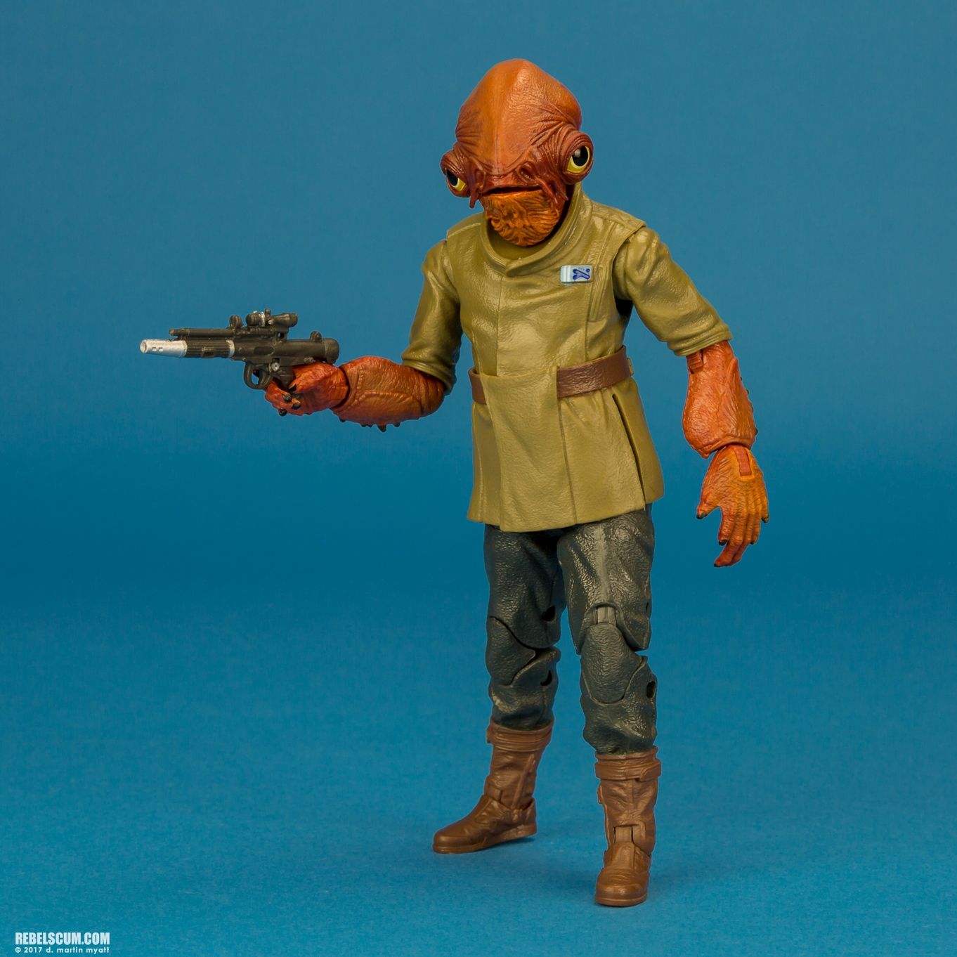 Admiral-Ackbar-First-Order-Officer-The-Black-Series-006.jpg