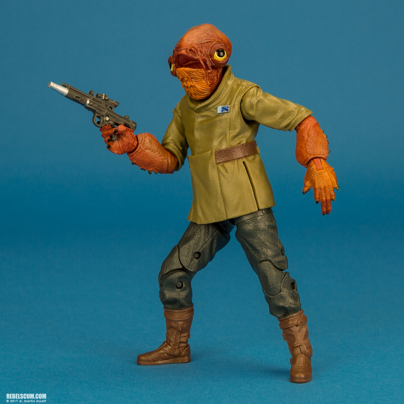 Admiral-Ackbar-First-Order-Officer-The-Black-Series-008.jpg