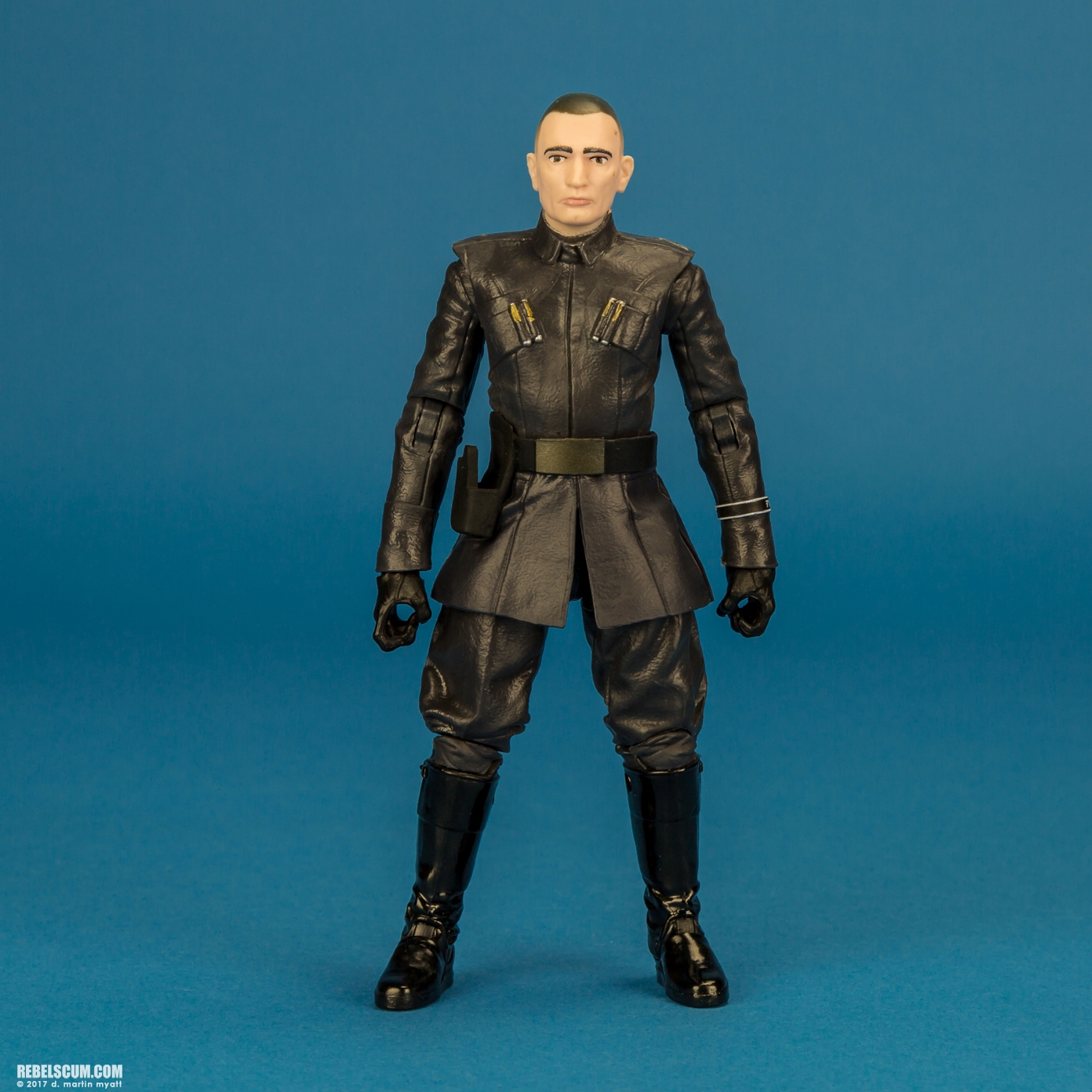 Admiral-Ackbar-First-Order-Officer-The-Black-Series-009.jpg