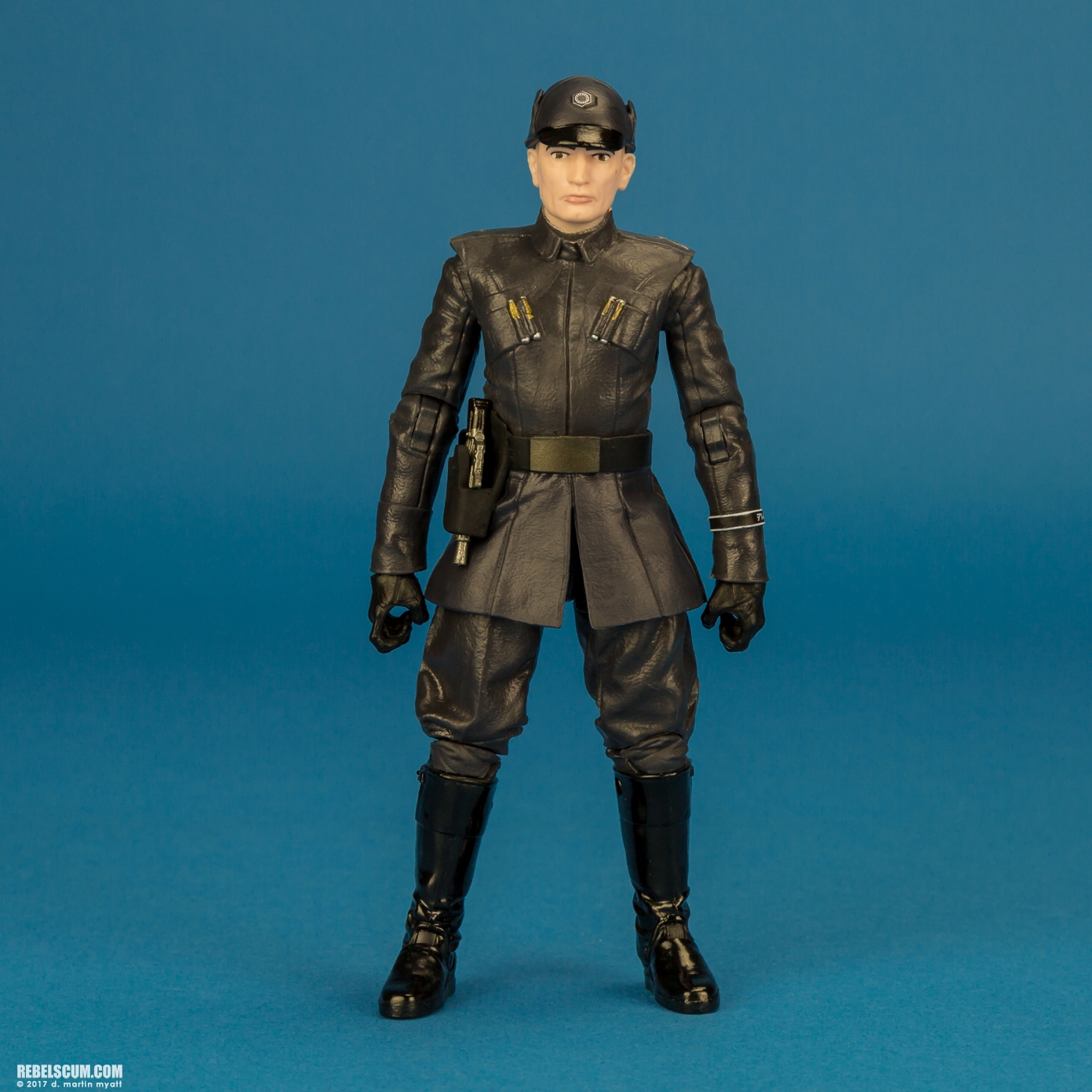 Admiral-Ackbar-First-Order-Officer-The-Black-Series-013.jpg