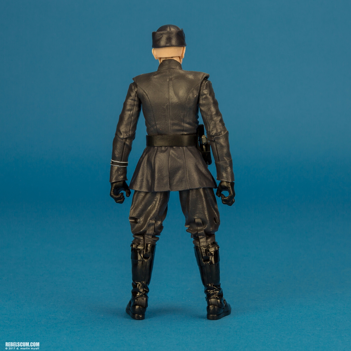 Admiral-Ackbar-First-Order-Officer-The-Black-Series-016.jpg