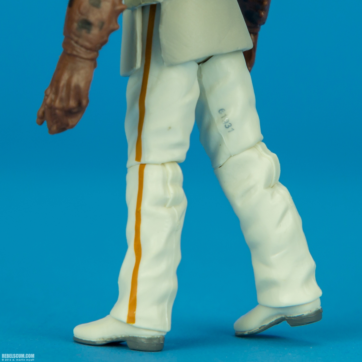 Admiral-Ackbar-The-Black-Series-Walmart-Star-Wars-006.jpg