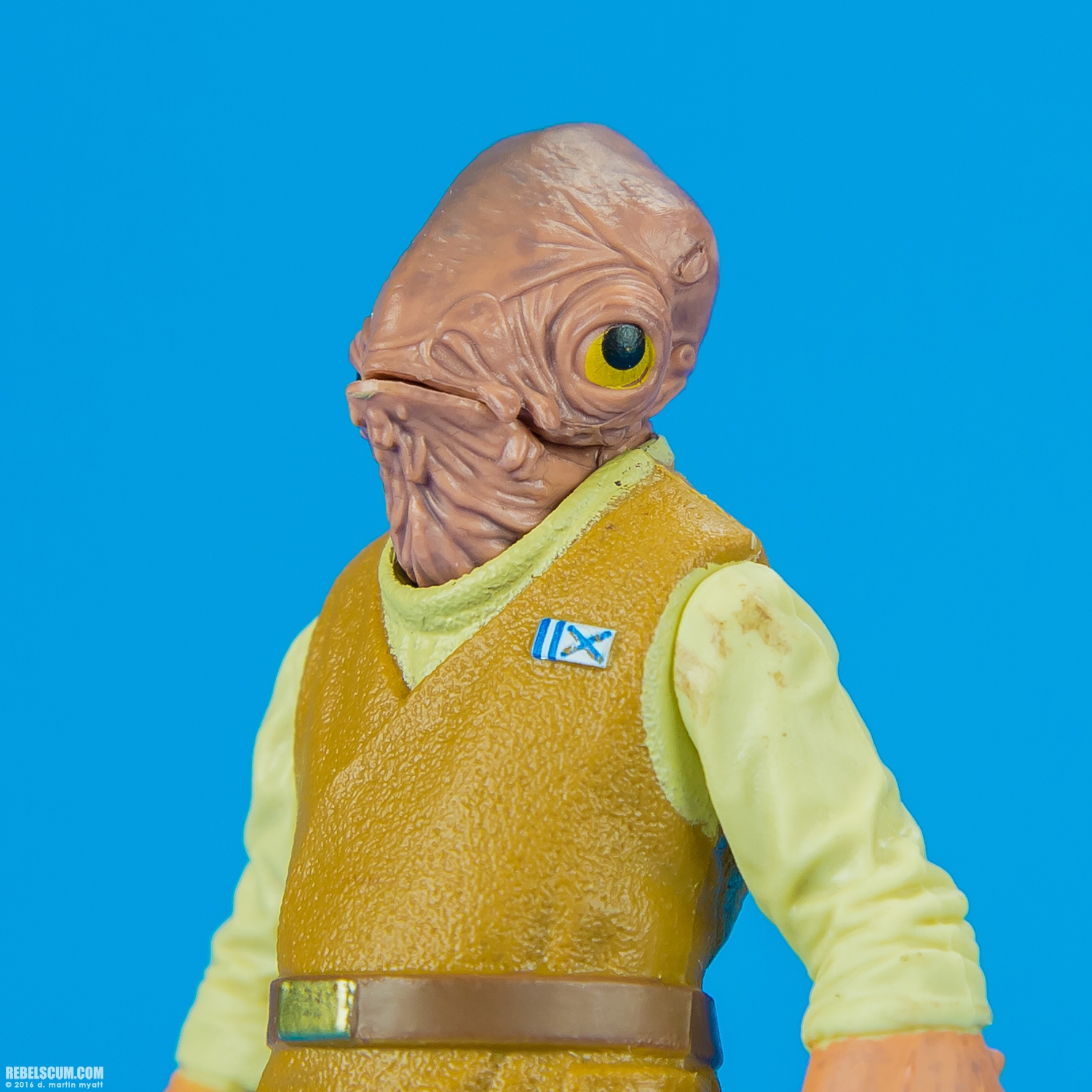 Admiral-Ackbar-The-Force-Awakens-Hasbro-006.jpg