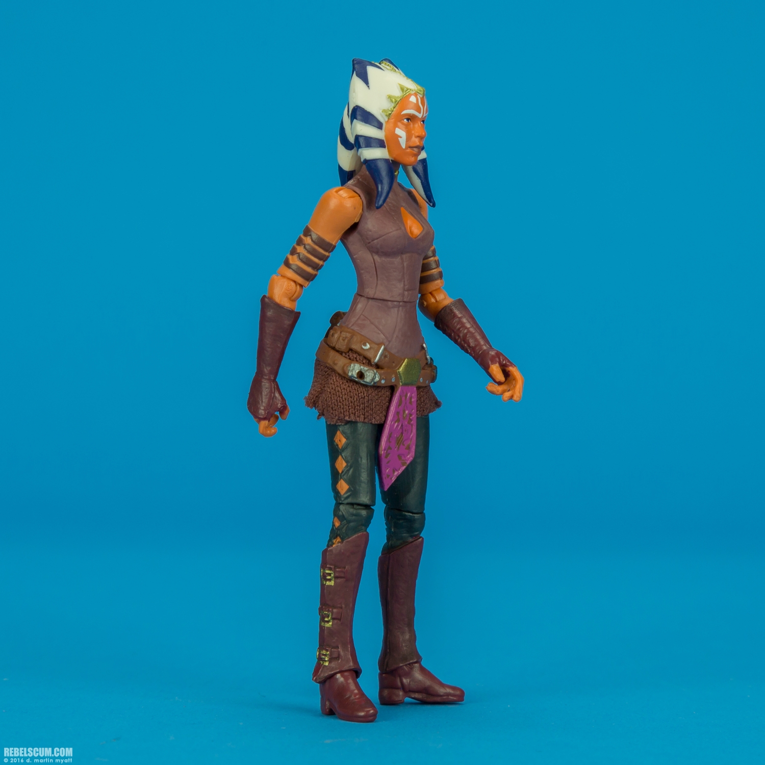 Ahsoka-Tano-The-Black-Series-Walmart-Star-Wars-Hasbro-002.jpg