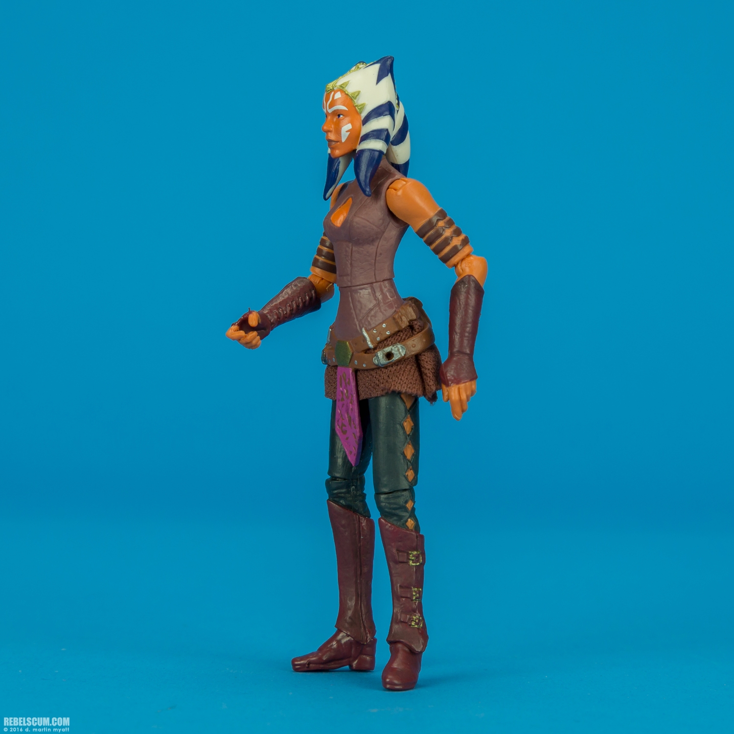 Ahsoka-Tano-The-Black-Series-Walmart-Star-Wars-Hasbro-003.jpg