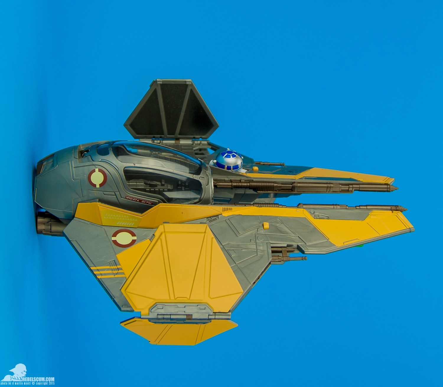 Anakin-Jedi-Starfighter-2013-Saga-Legends-Class-II-006.jpg