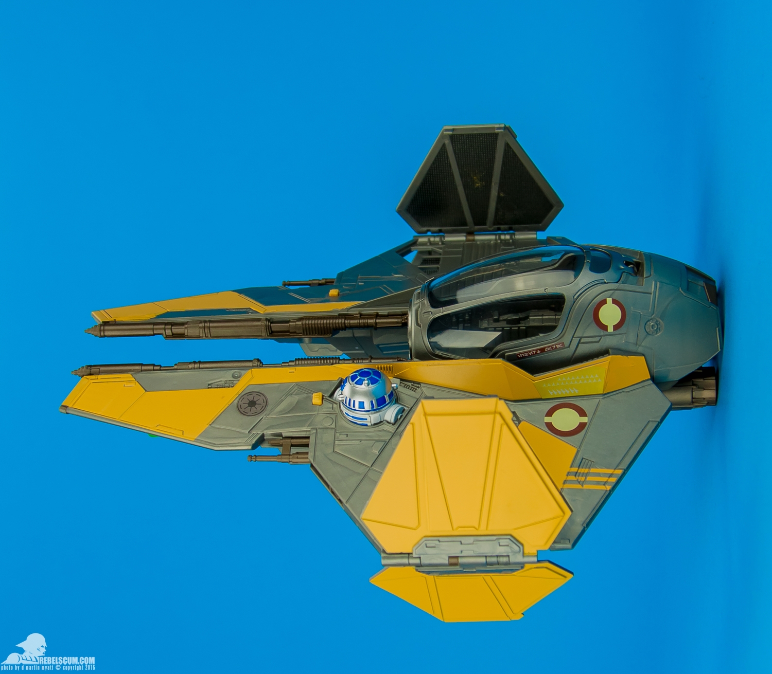 Anakin-Jedi-Starfighter-2013-Saga-Legends-Class-II-007.jpg