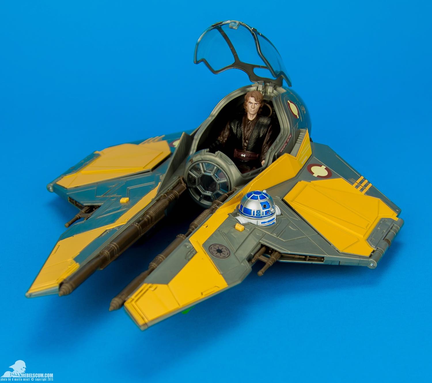 Anakin-Jedi-Starfighter-2013-Saga-Legends-Class-II-018.jpg