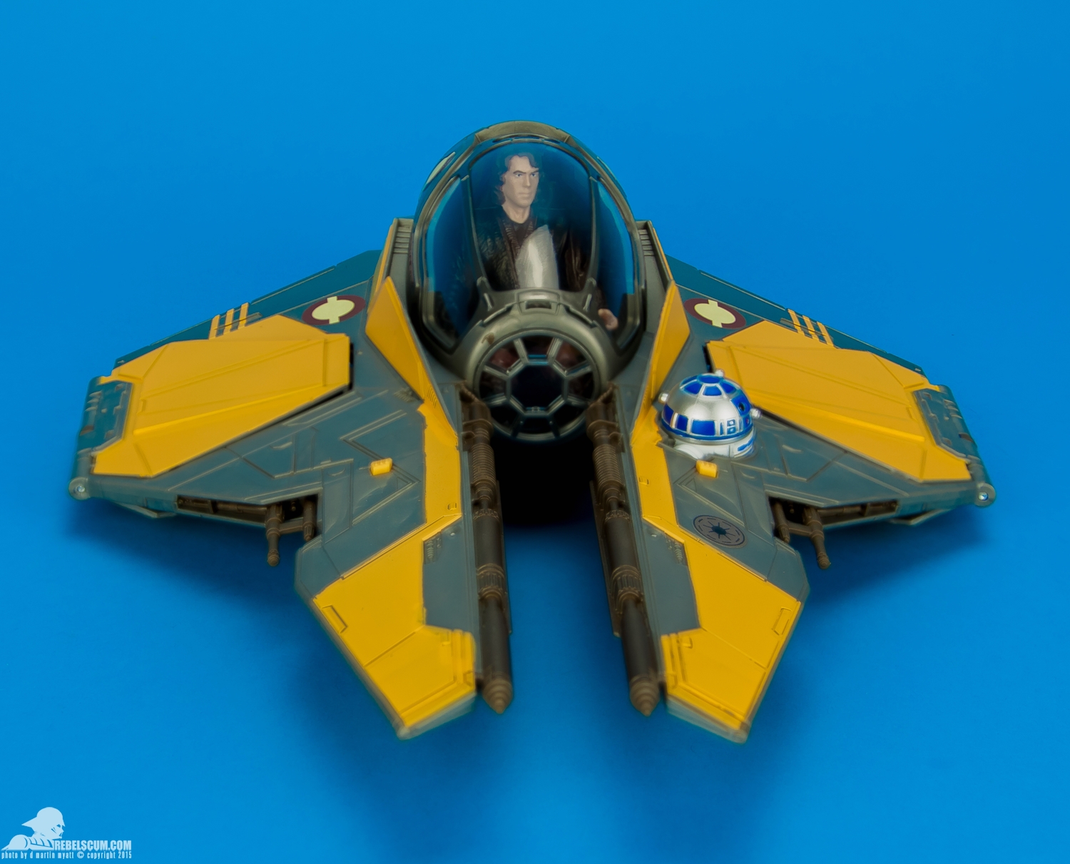 Anakin-Jedi-Starfighter-2013-Saga-Legends-Class-II-019.jpg