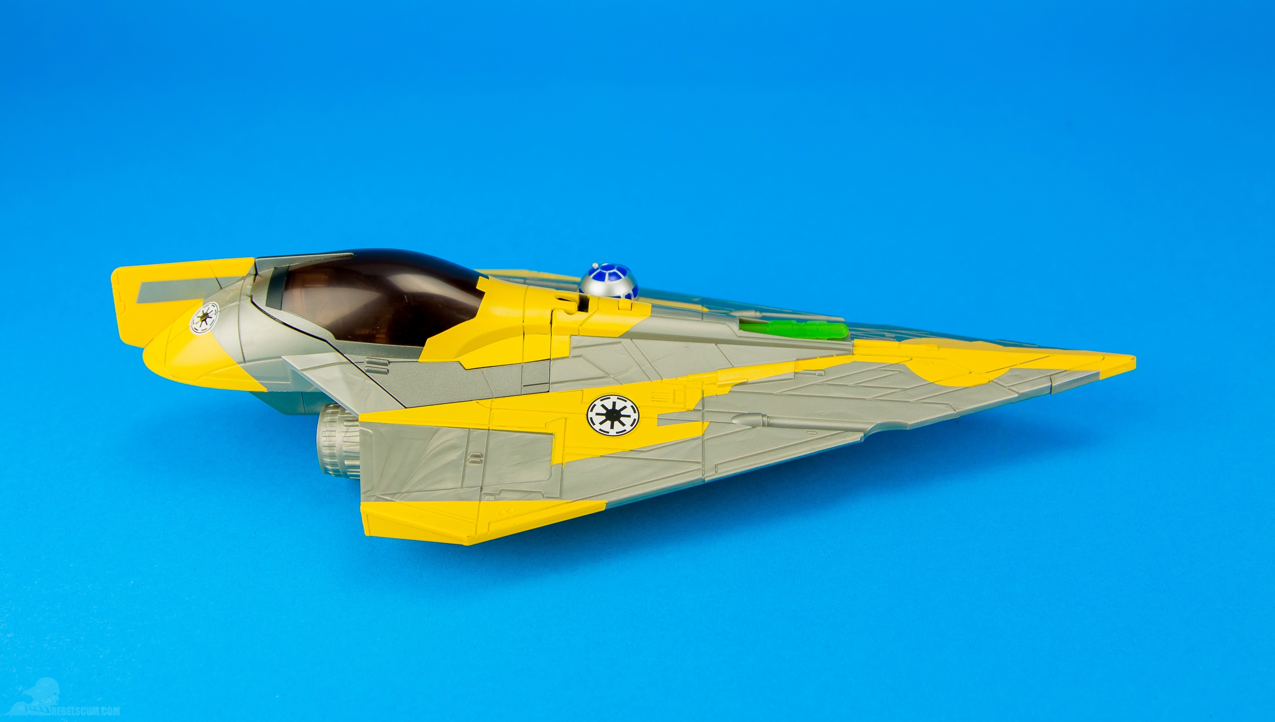 Anakin-Jedi-Starfighter-2014-Saga-Legends-Class-II-002.jpg