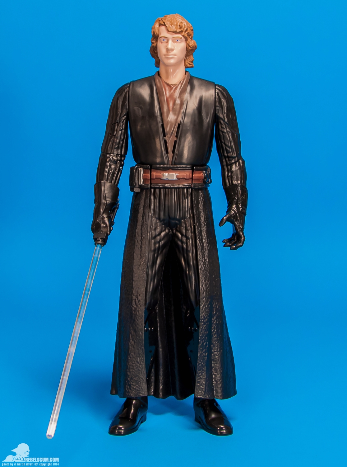 Anakin-To-Darth-Vader-12-Inch-Figure-Hasbro-005.jpg