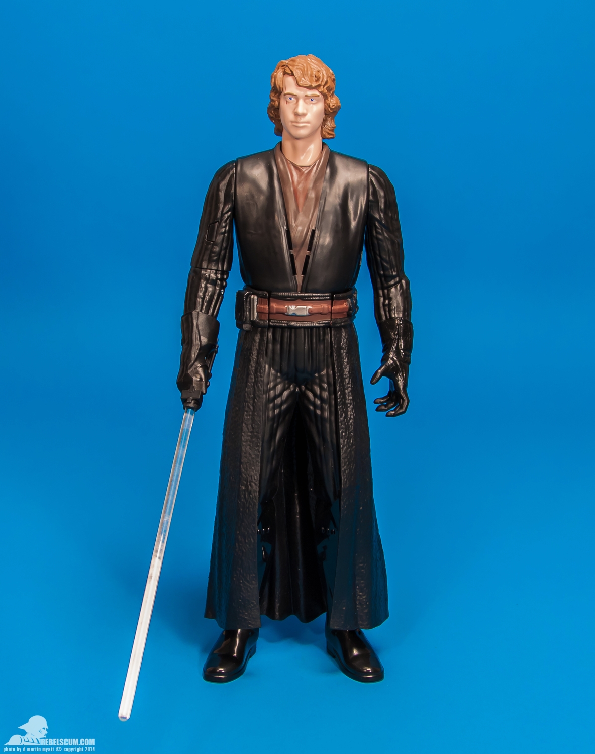 Anakin-To-Darth-Vader-12-Inch-Figure-Hasbro-013.jpg