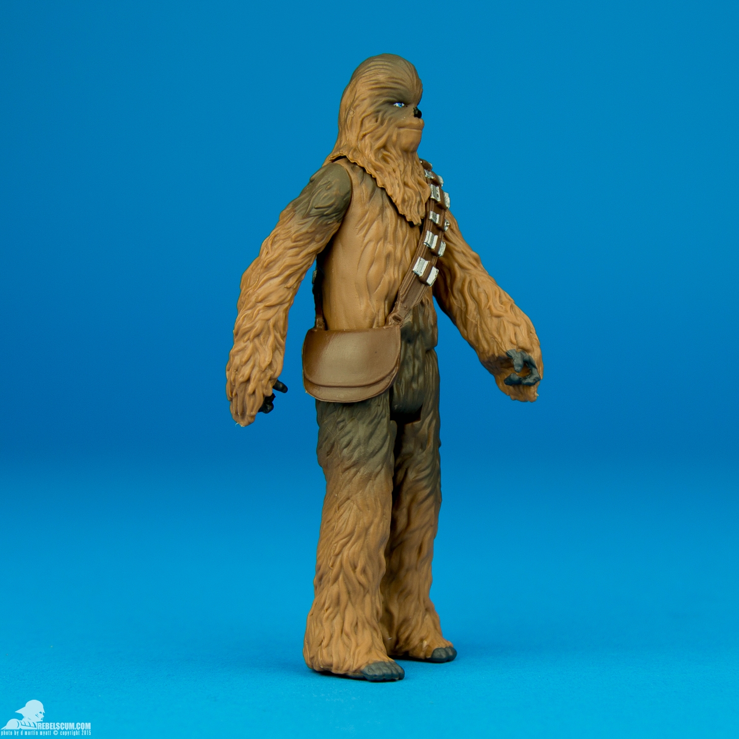 Armor-Up-Chewbacca-The-Force-Awakens-002.jpg