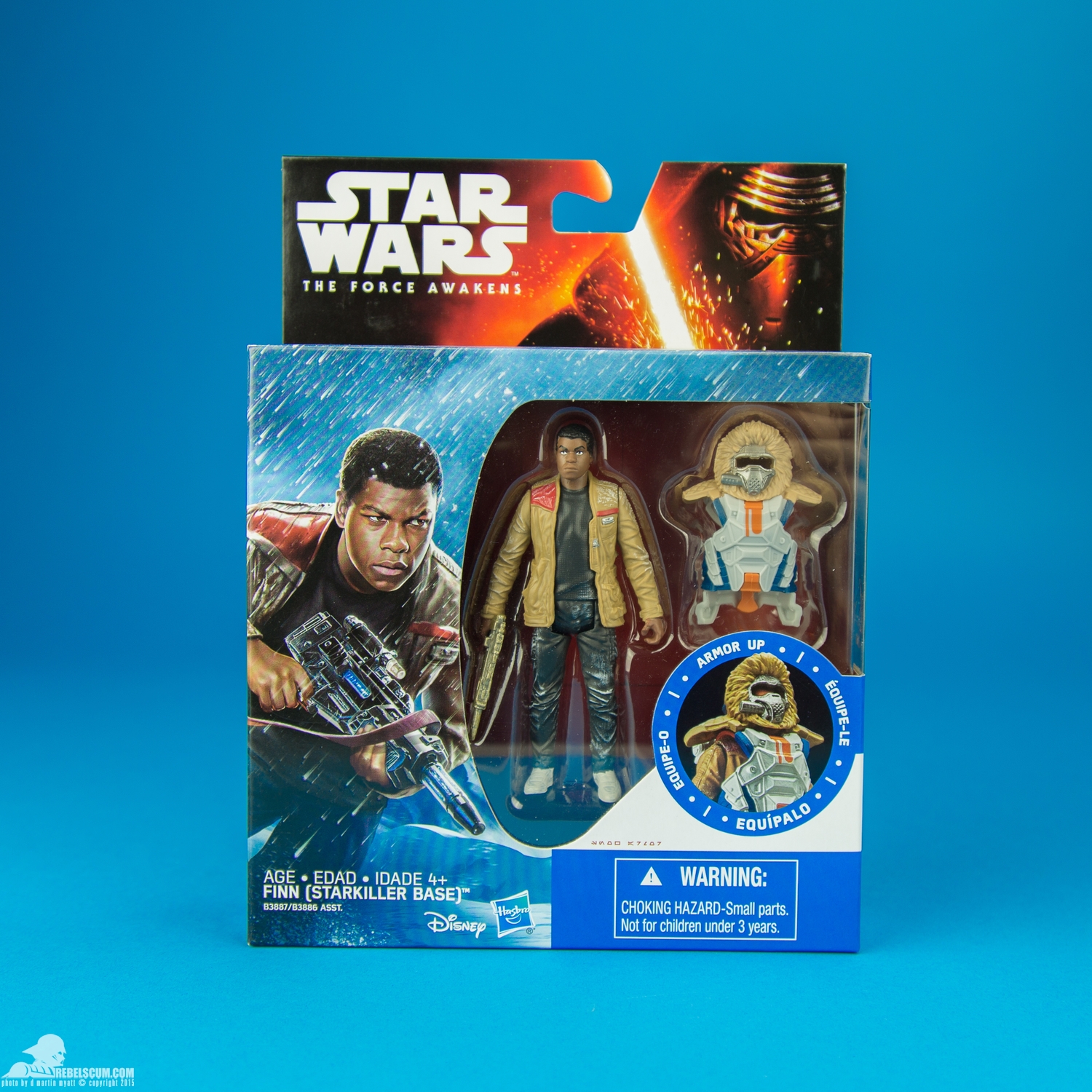 Armor-Up-Finn-Starkiller-Base-The-Force-Awakens-015.jpg