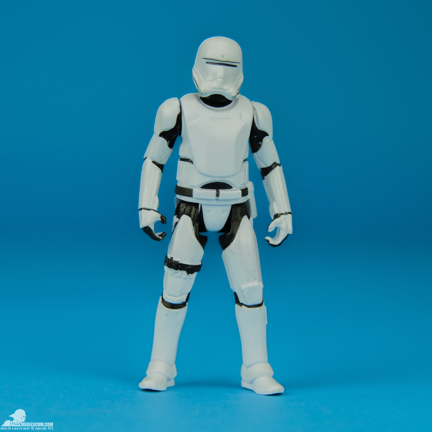 Armor-Up-First-Order-Flametrooper-The-Force-Awakens-001.jpg