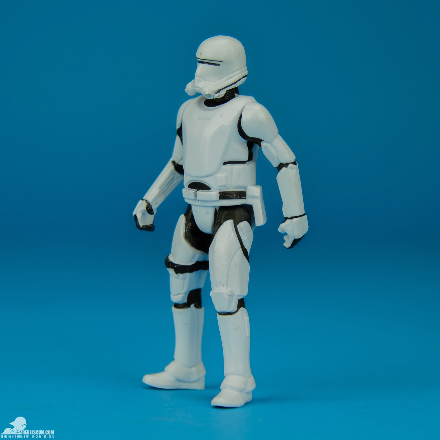 Armor-Up-First-Order-Flametrooper-The-Force-Awakens-003.jpg