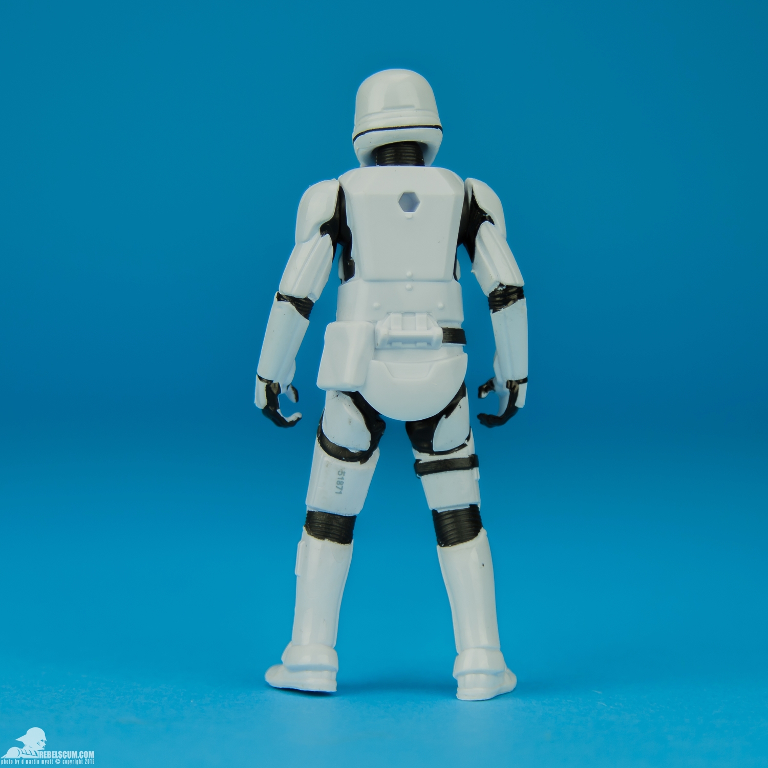 Armor-Up-First-Order-Flametrooper-The-Force-Awakens-004.jpg