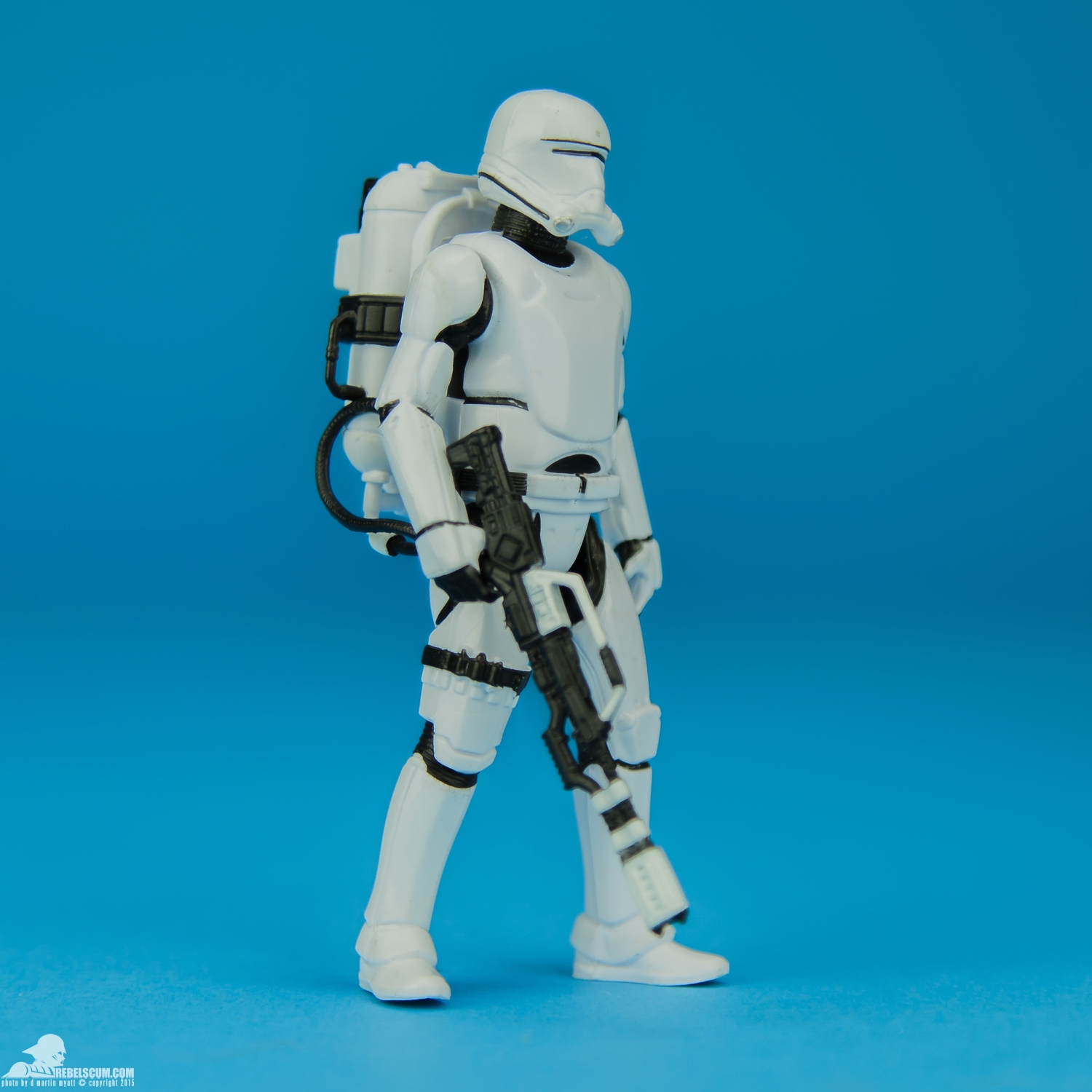 Armor-Up-First-Order-Flametrooper-The-Force-Awakens-006.jpg