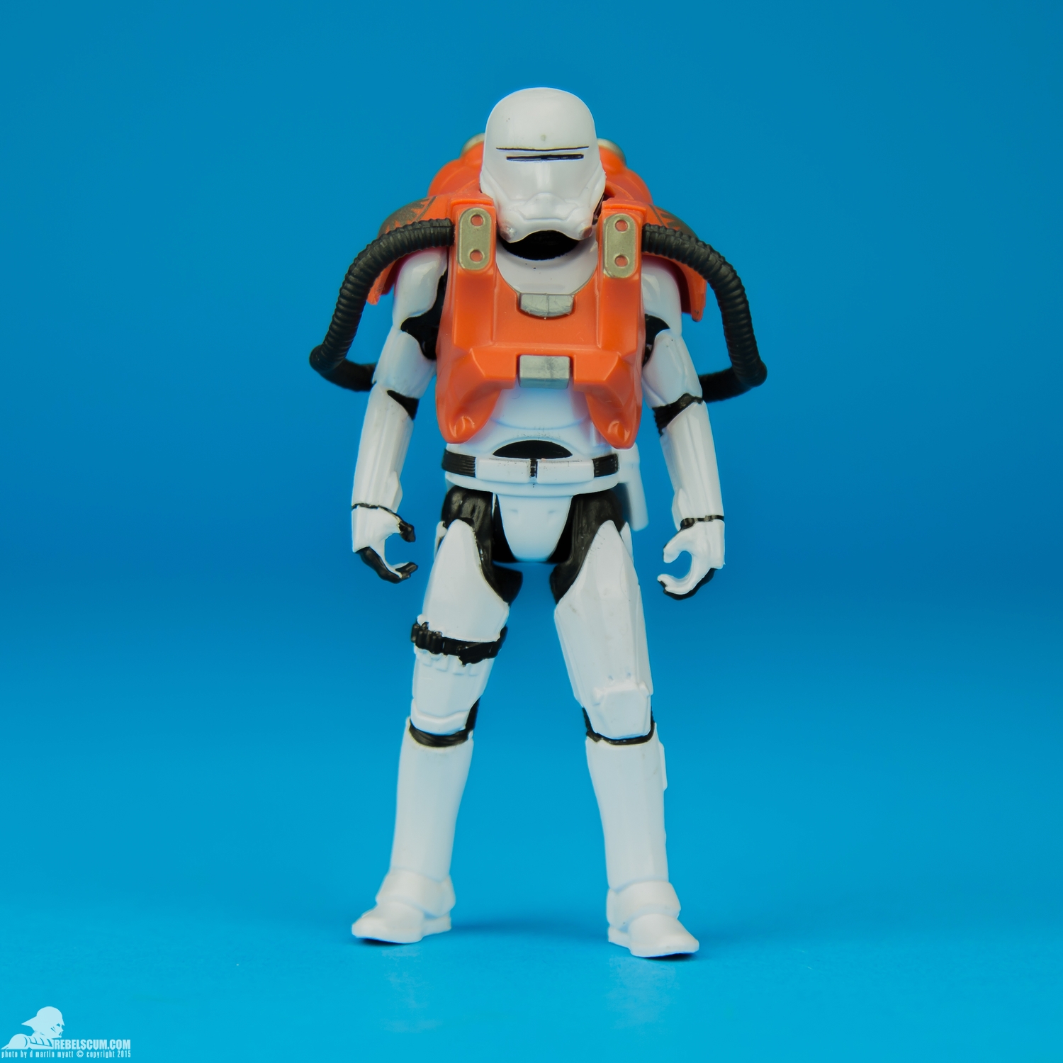 Armor-Up-First-Order-Flametrooper-The-Force-Awakens-009.jpg