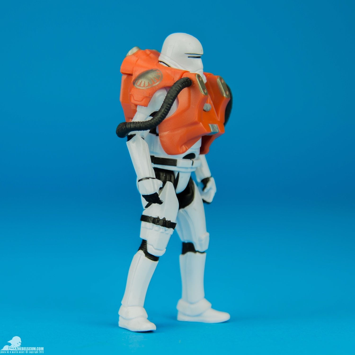 Armor-Up-First-Order-Flametrooper-The-Force-Awakens-010.jpg