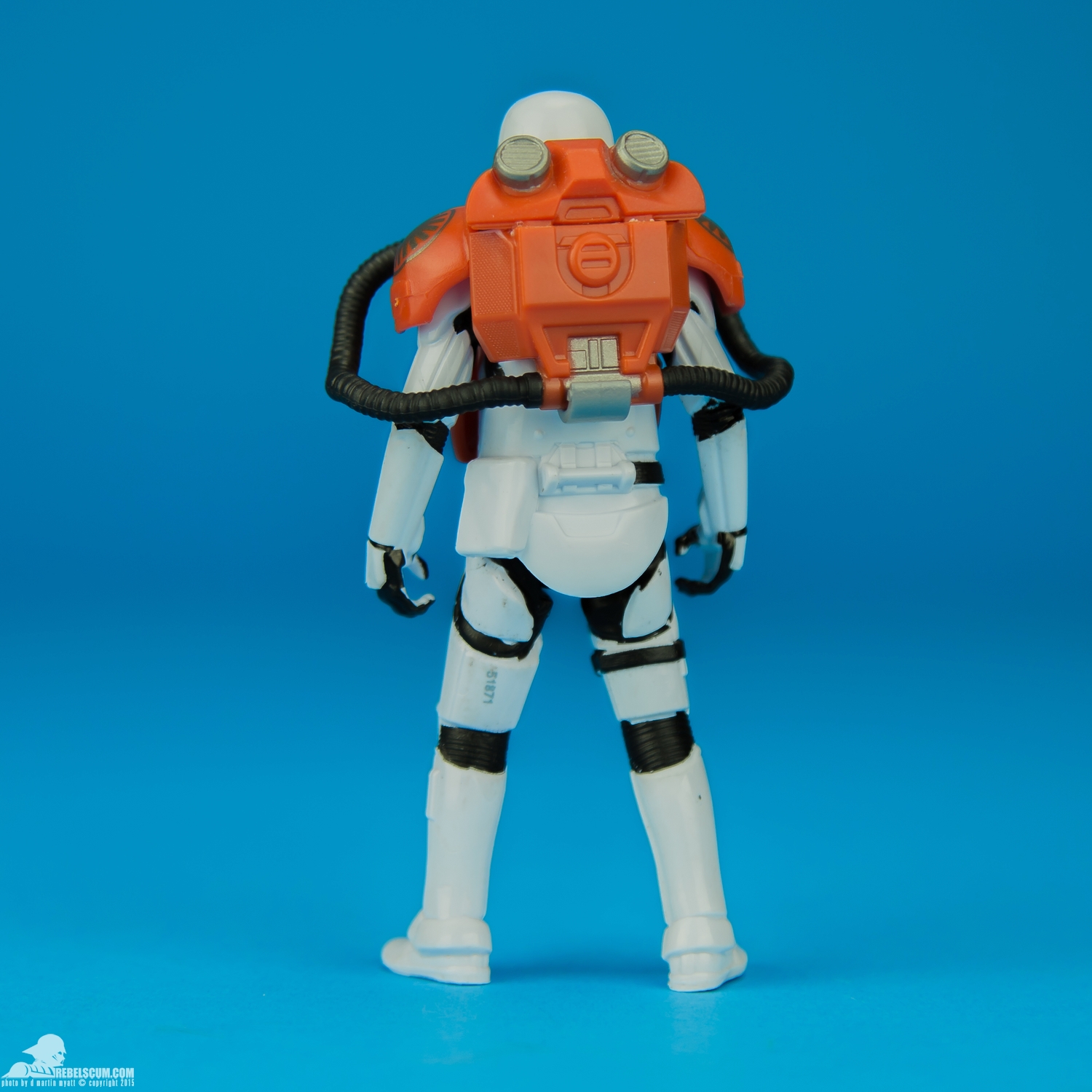 Armor-Up-First-Order-Flametrooper-The-Force-Awakens-012.jpg