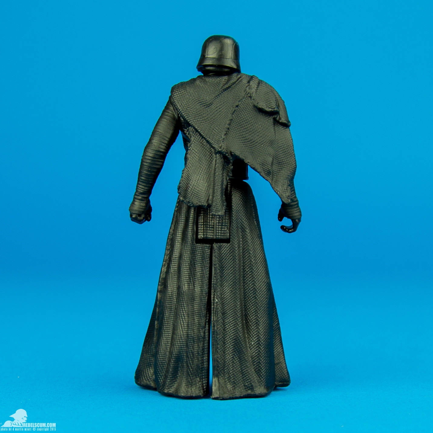 Armor-Up-Kylo-Ren-The-Force-Awakens-Hasbro-008.jpg