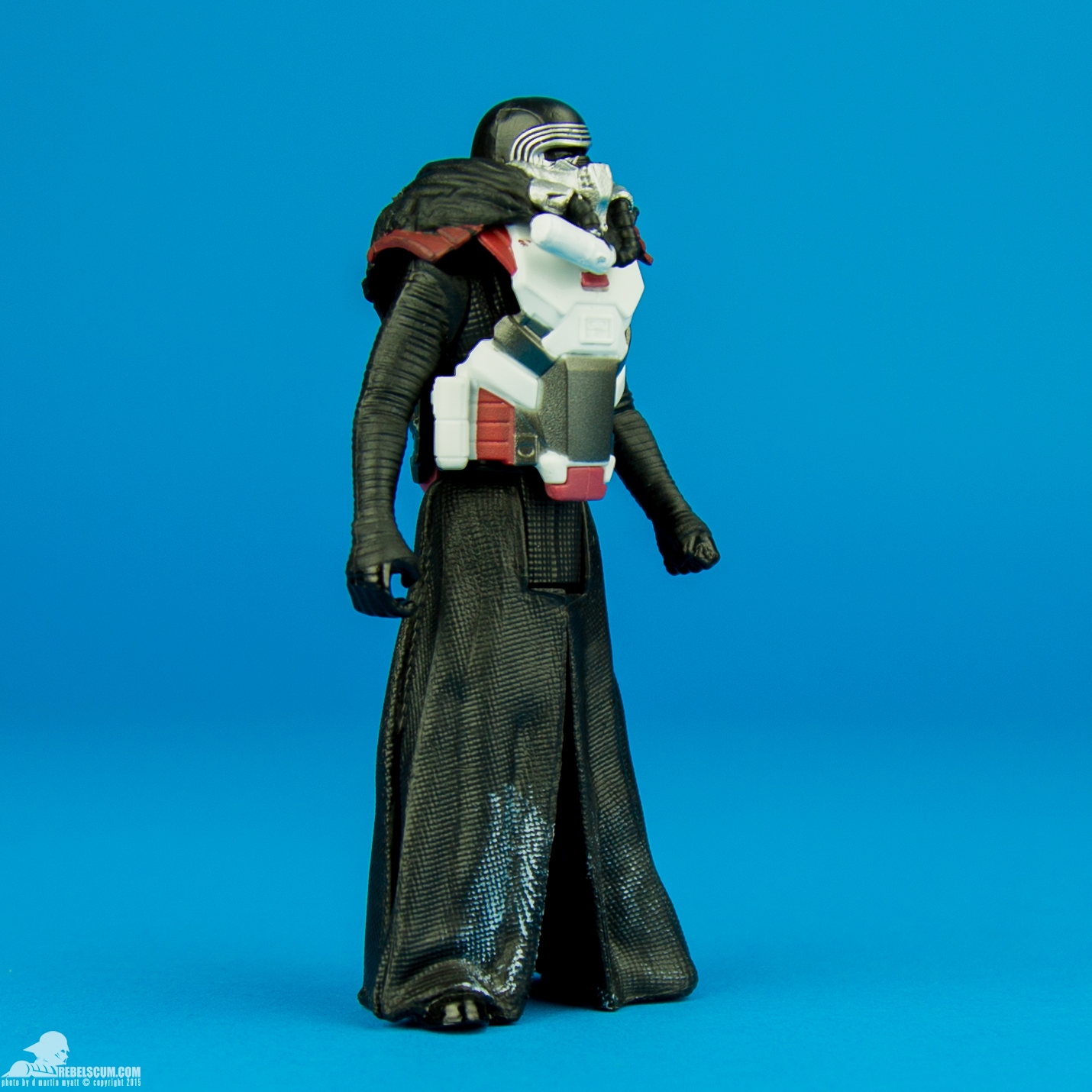 Armor-Up-Kylo-Ren-The-Force-Awakens-Hasbro-010.jpg