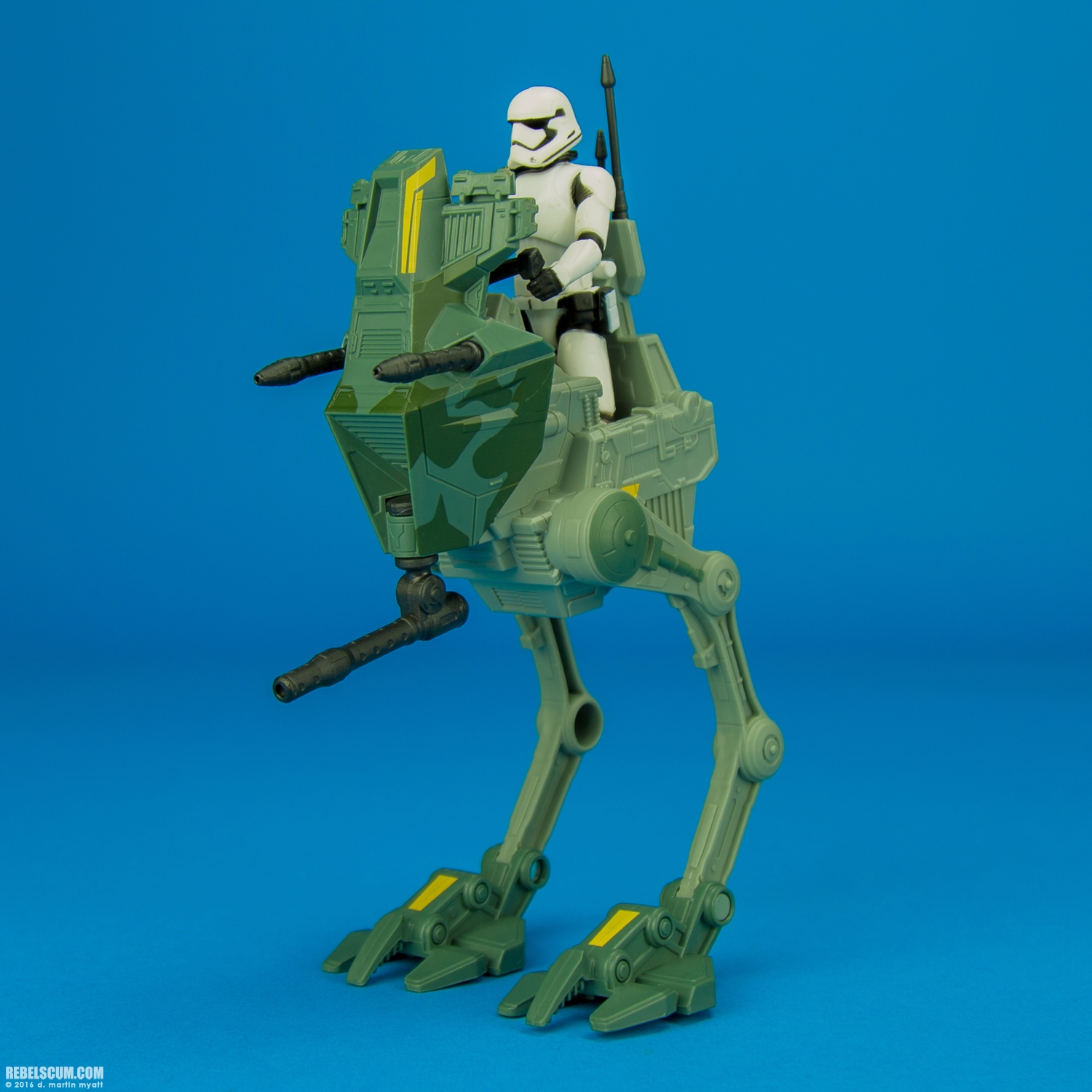 Assault-Walker-Vehicle-The-Force-Awakens-Hasbro-Green-003.jpg