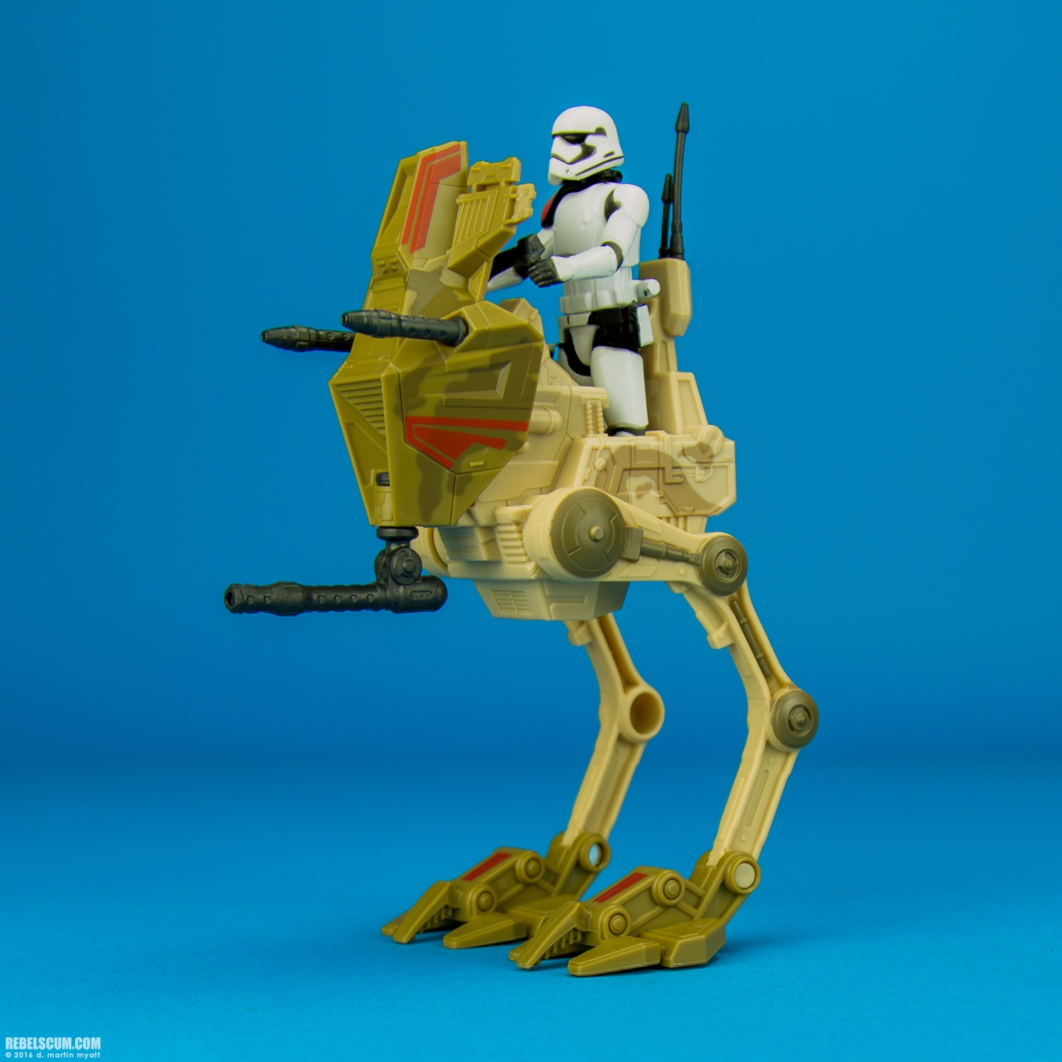 Assault-Walker-Vehicle-The-Force-Awakens-Hasbro-003.jpg