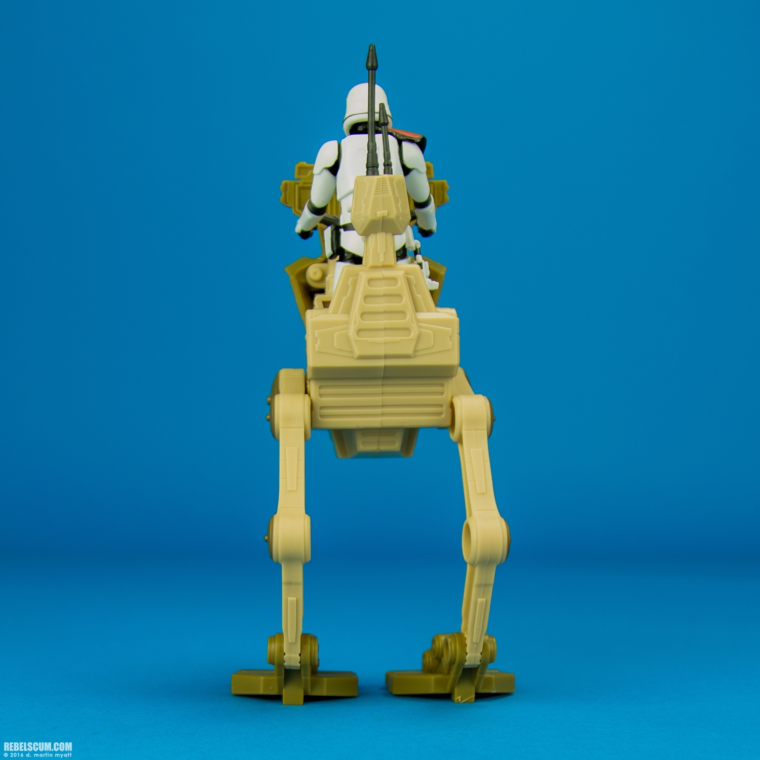 Assault-Walker-Vehicle-The-Force-Awakens-Hasbro-004.jpg