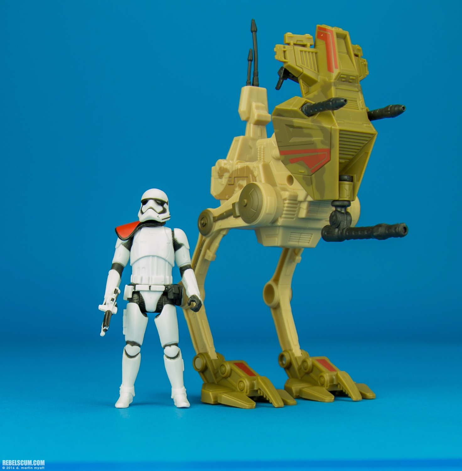 Assault-Walker-Vehicle-The-Force-Awakens-Hasbro-012.jpg