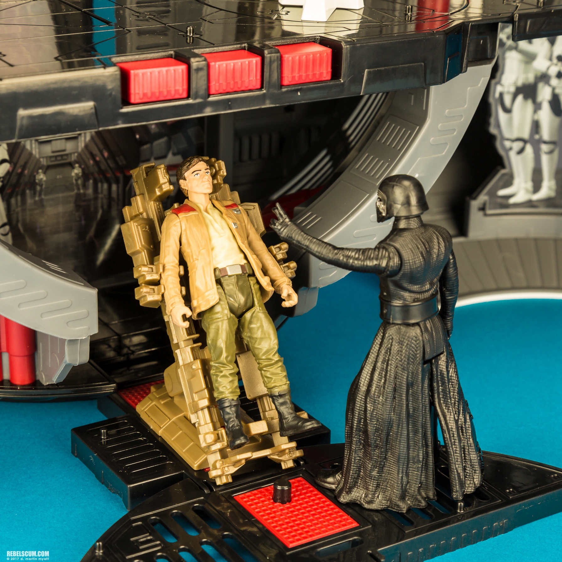 BB-8-2-in-1-Mega-Playset-The-Last-Jedi-Hasbro-Snoke-013.jpg