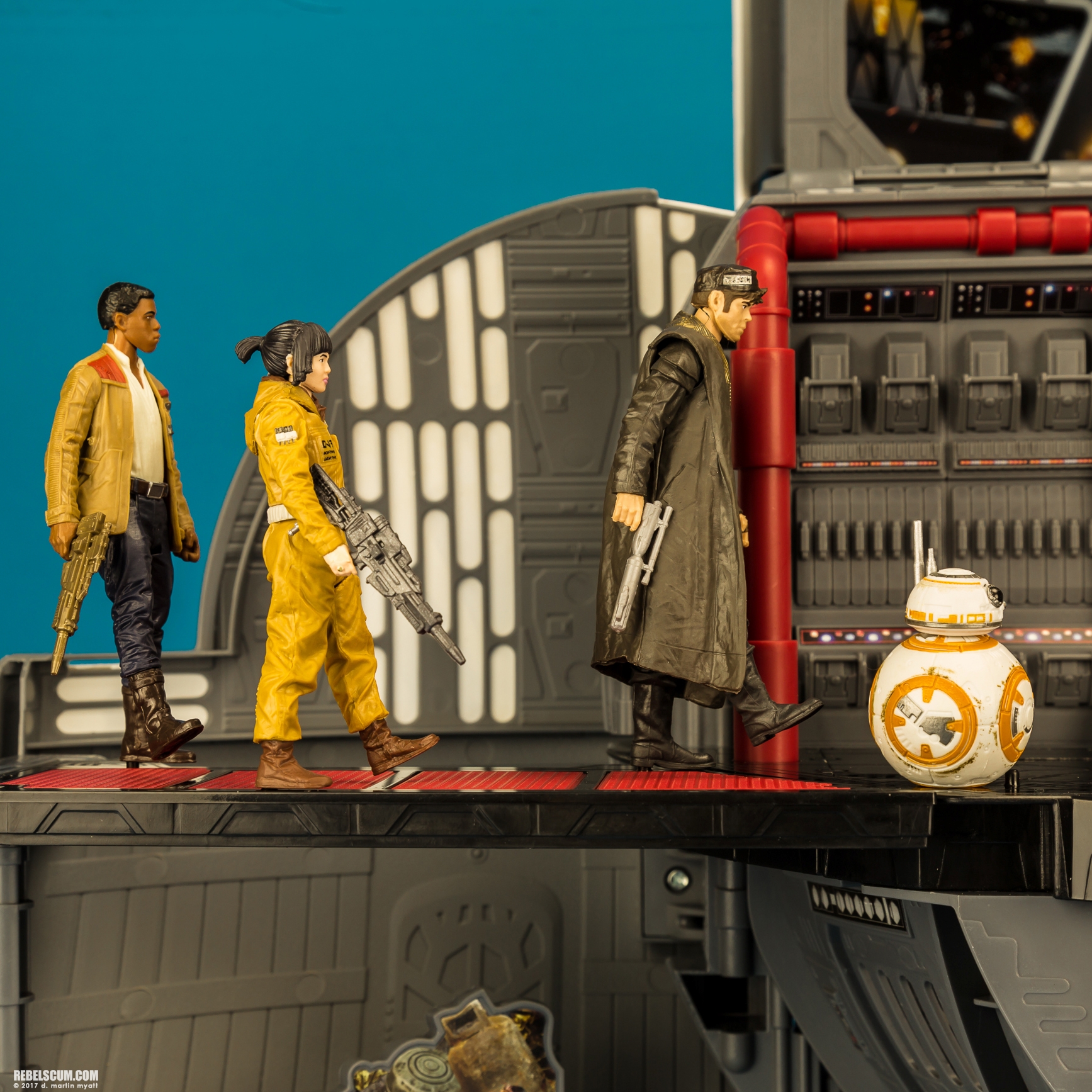 BB-8-2-in-1-Mega-Playset-The-Last-Jedi-Hasbro-Snoke-017.jpg