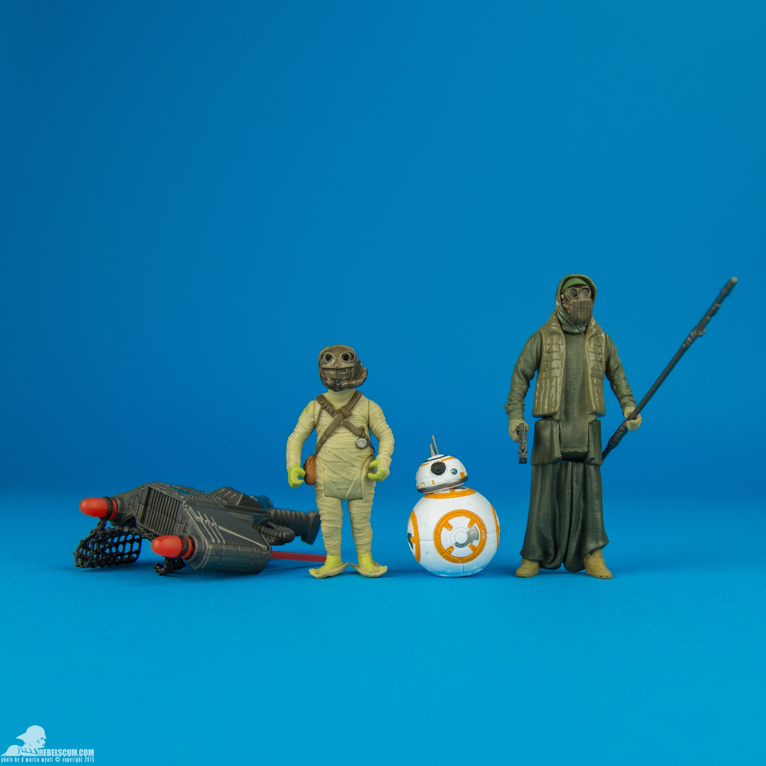 BB-8-Unkars-Thug-Jakku-scavenger-The-Force-Awakens-017.jpg