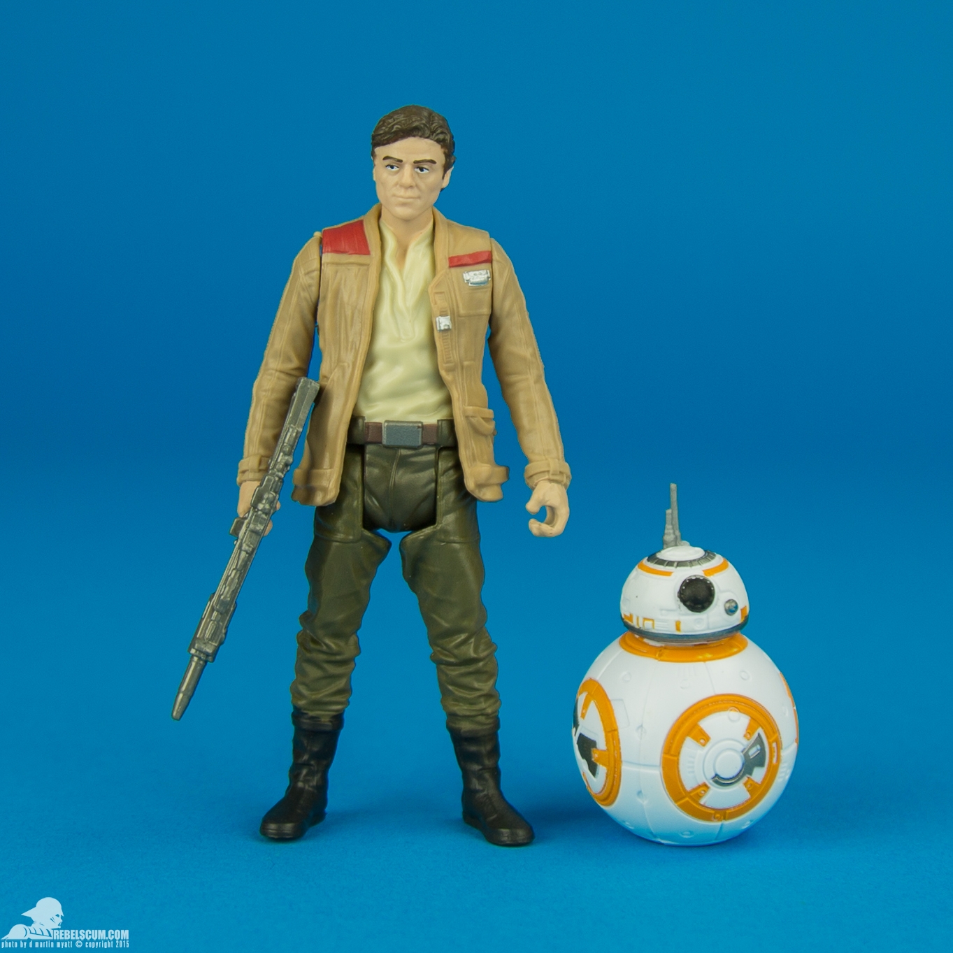 BB-8-Unkars-Thug-Jakku-scavenger-The-Force-Awakens-019.jpg