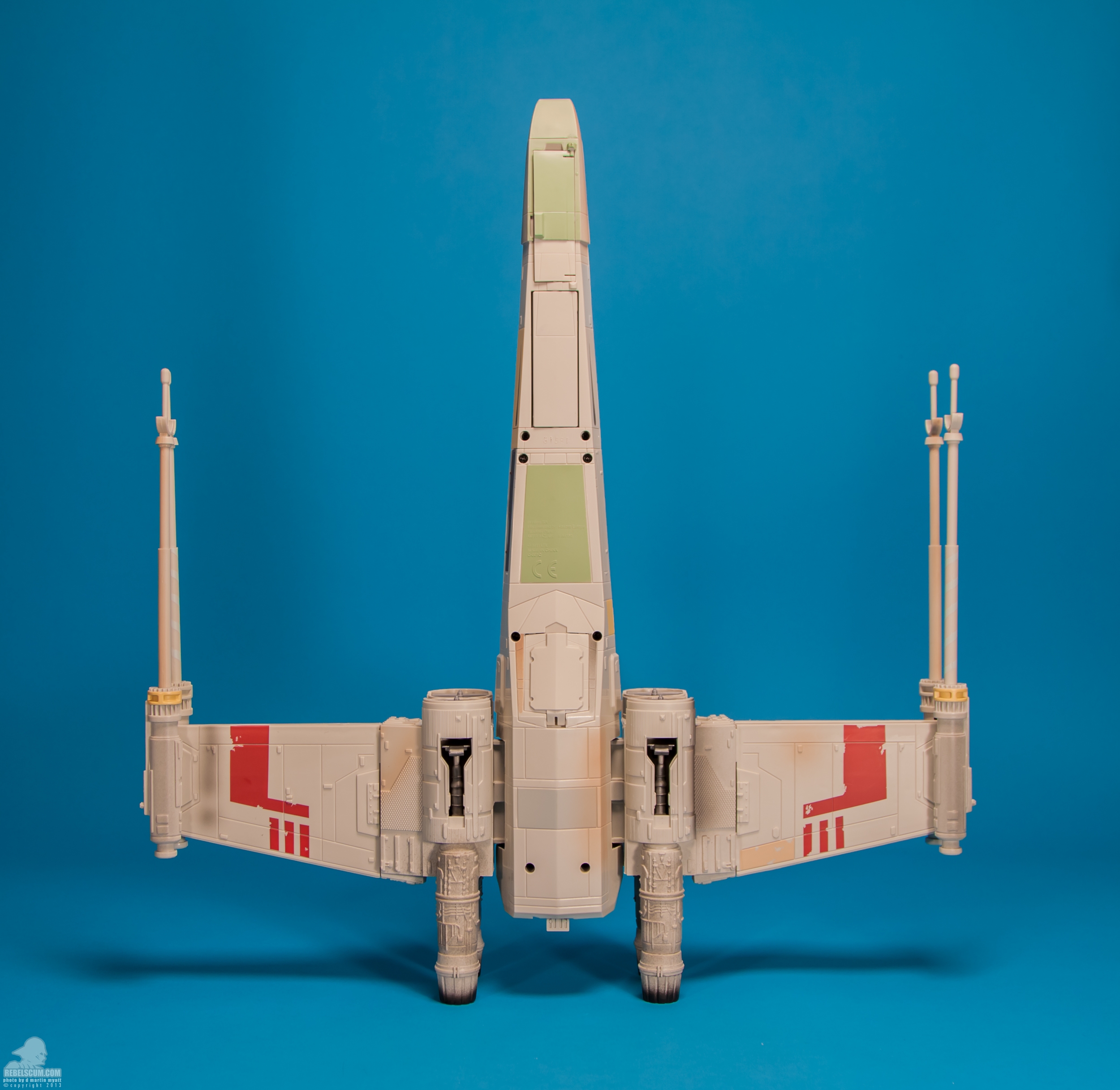Biggs-Red-3-X-Wing-Fighter-The-Vintage-Collection-TVC-Hasbro-004.jpg