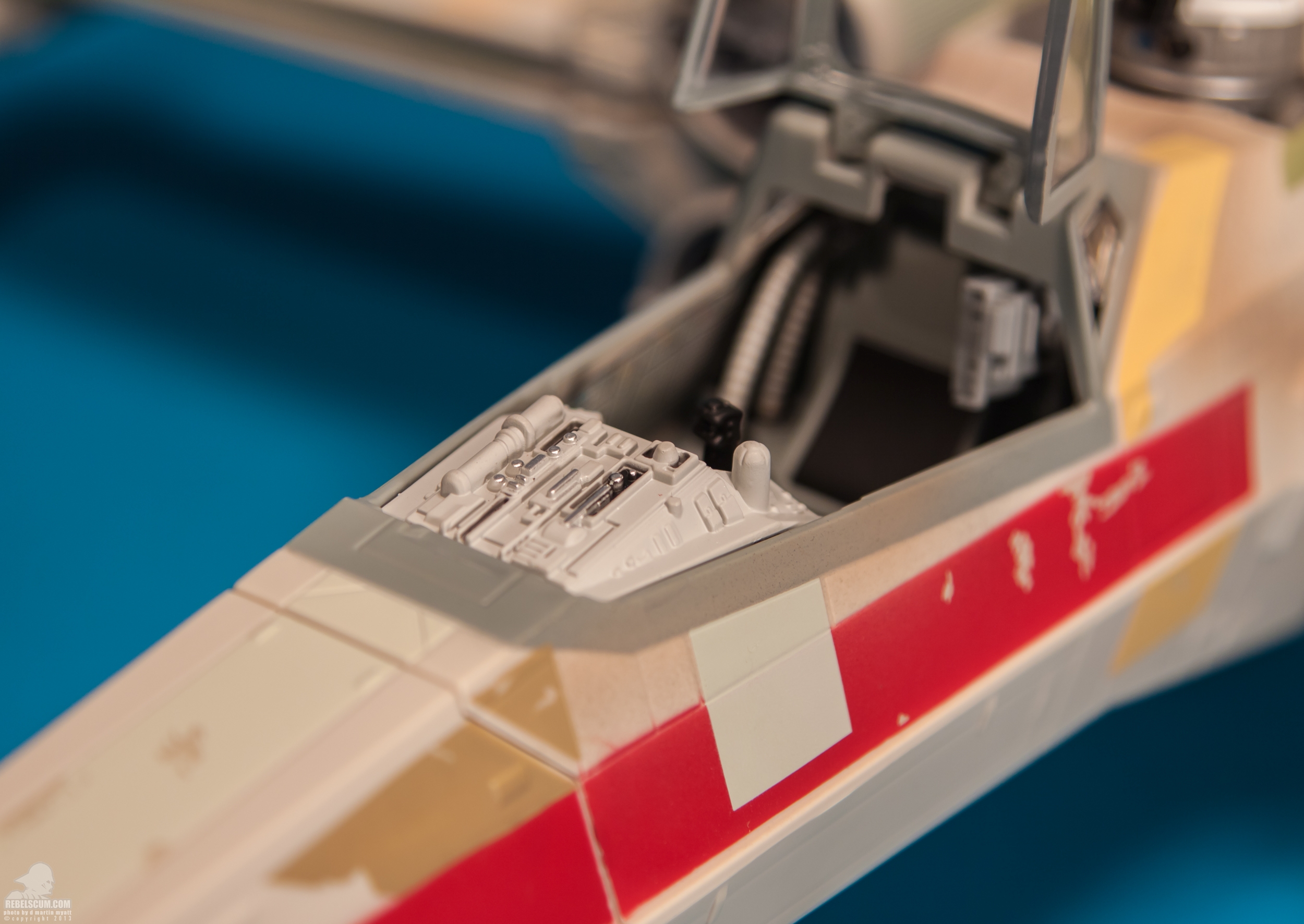 Biggs-Red-3-X-Wing-Fighter-The-Vintage-Collection-TVC-Hasbro-019.jpg