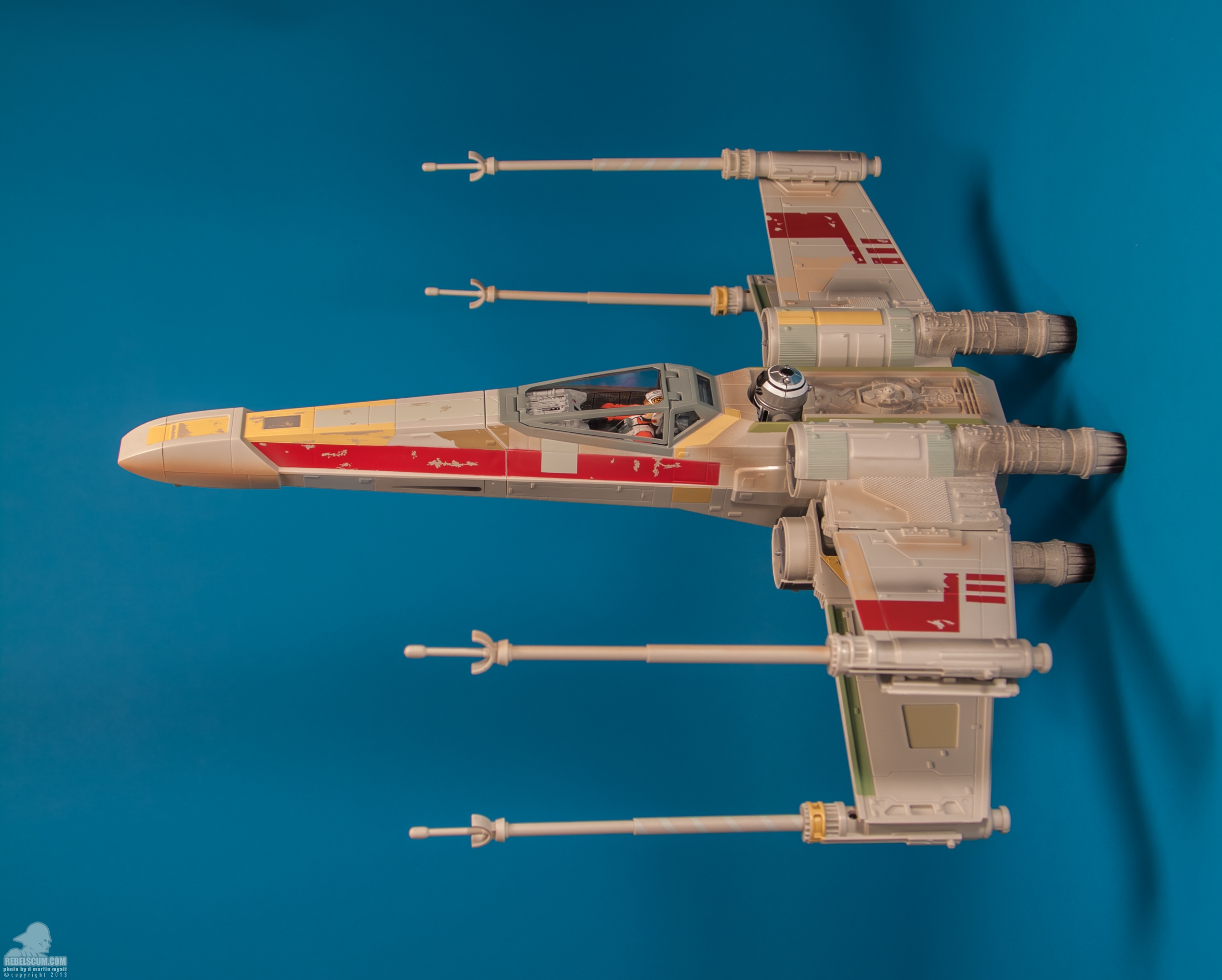 Biggs-Red-3-X-Wing-Fighter-The-Vintage-Collection-TVC-Hasbro-028.jpg