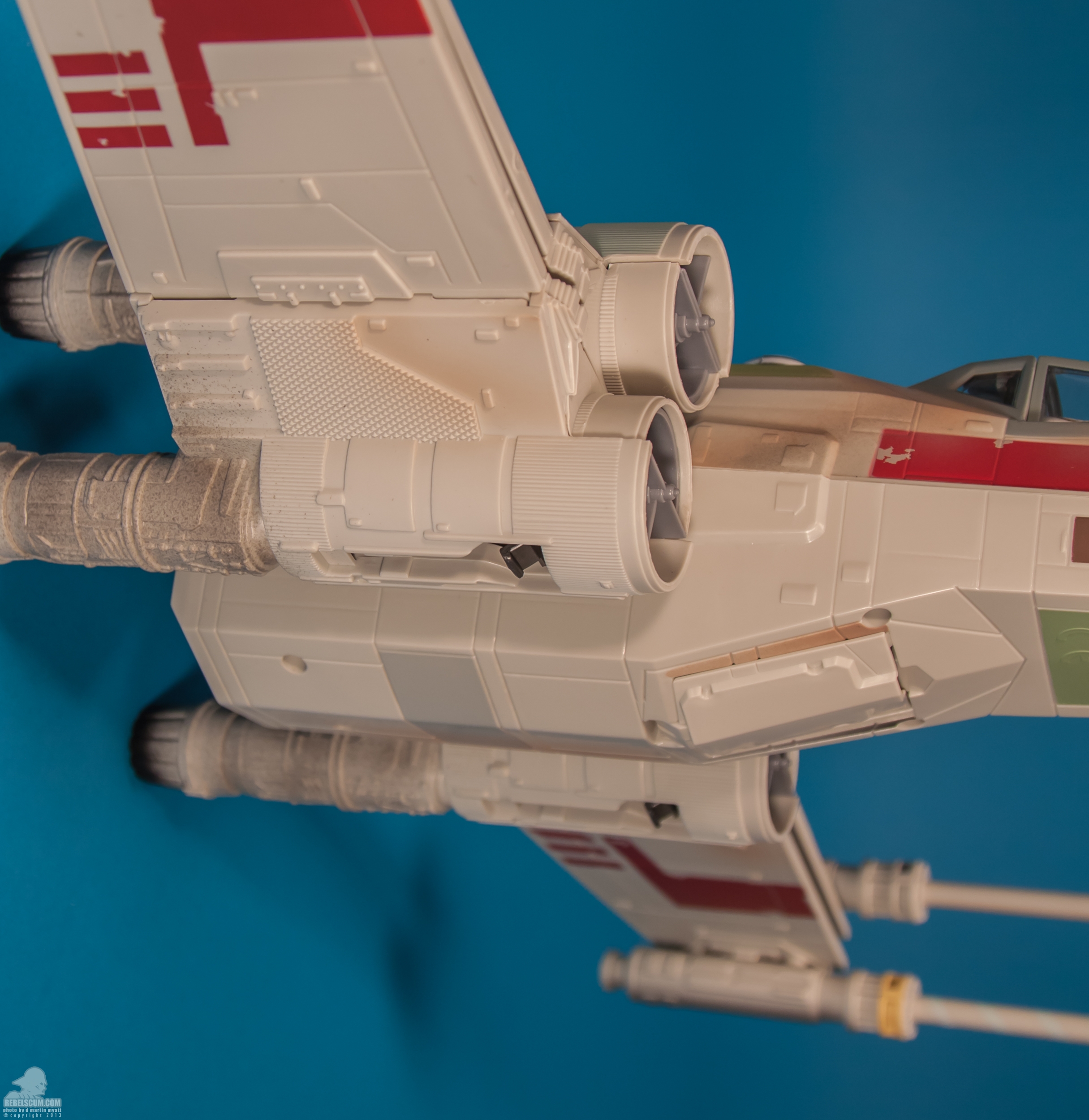 Biggs-Red-3-X-Wing-Fighter-The-Vintage-Collection-TVC-Hasbro-031.jpg