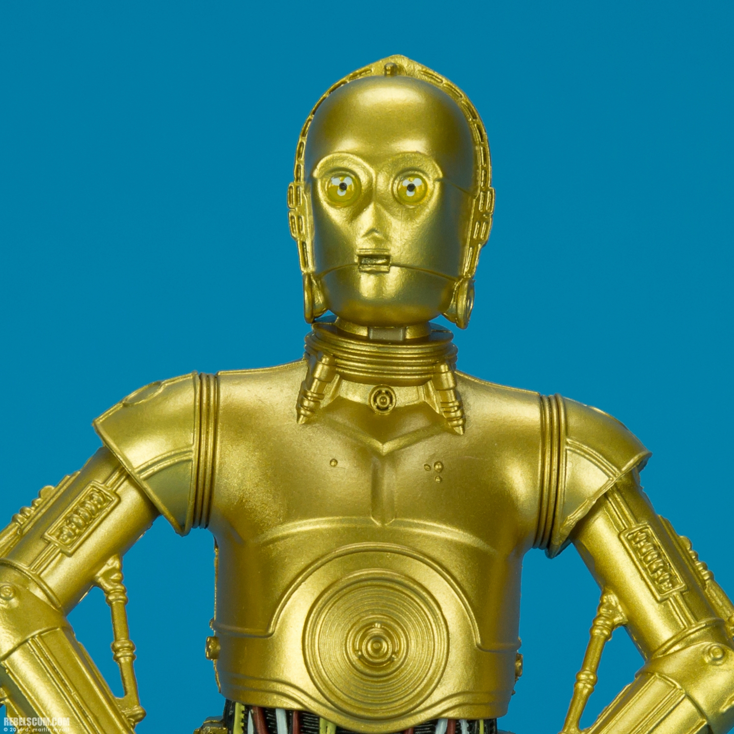 C-3PO-C0065-The-Black-Series-Walgreens-EB-Games-005.jpg