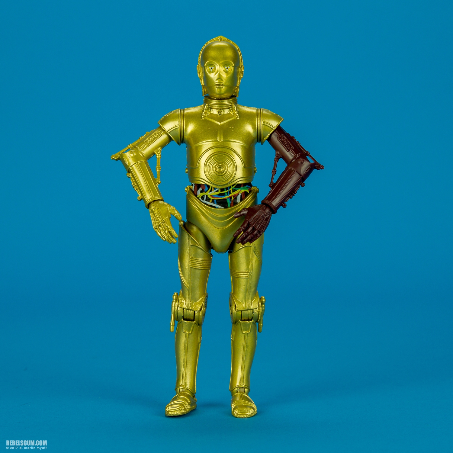 C-3PO-Resistance-Base-Black-Series-Dark-Arm-001.jpg