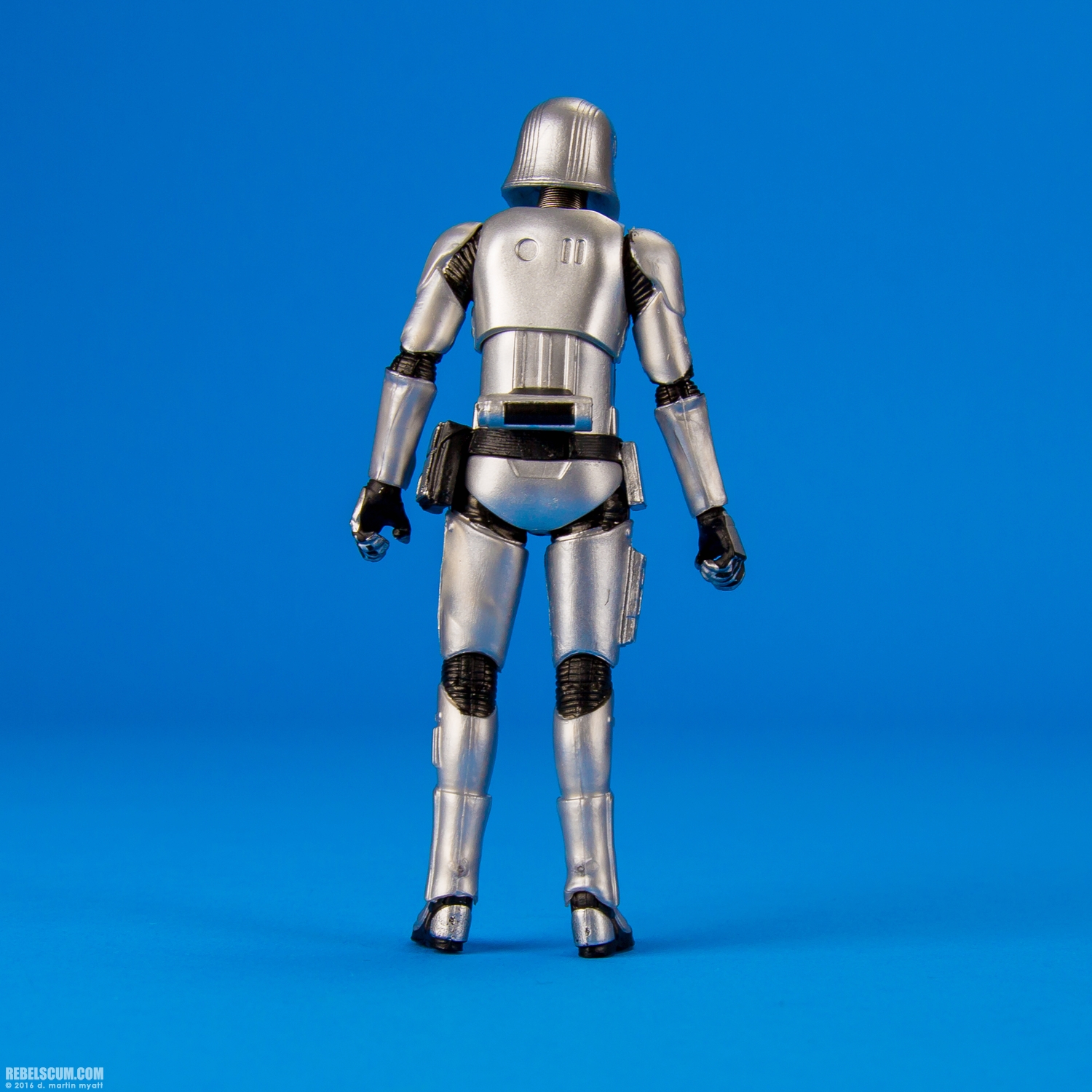 Captain-Phasma-The-Black-Series-Hasbro-Walmart-Star-Wars-008.jpg