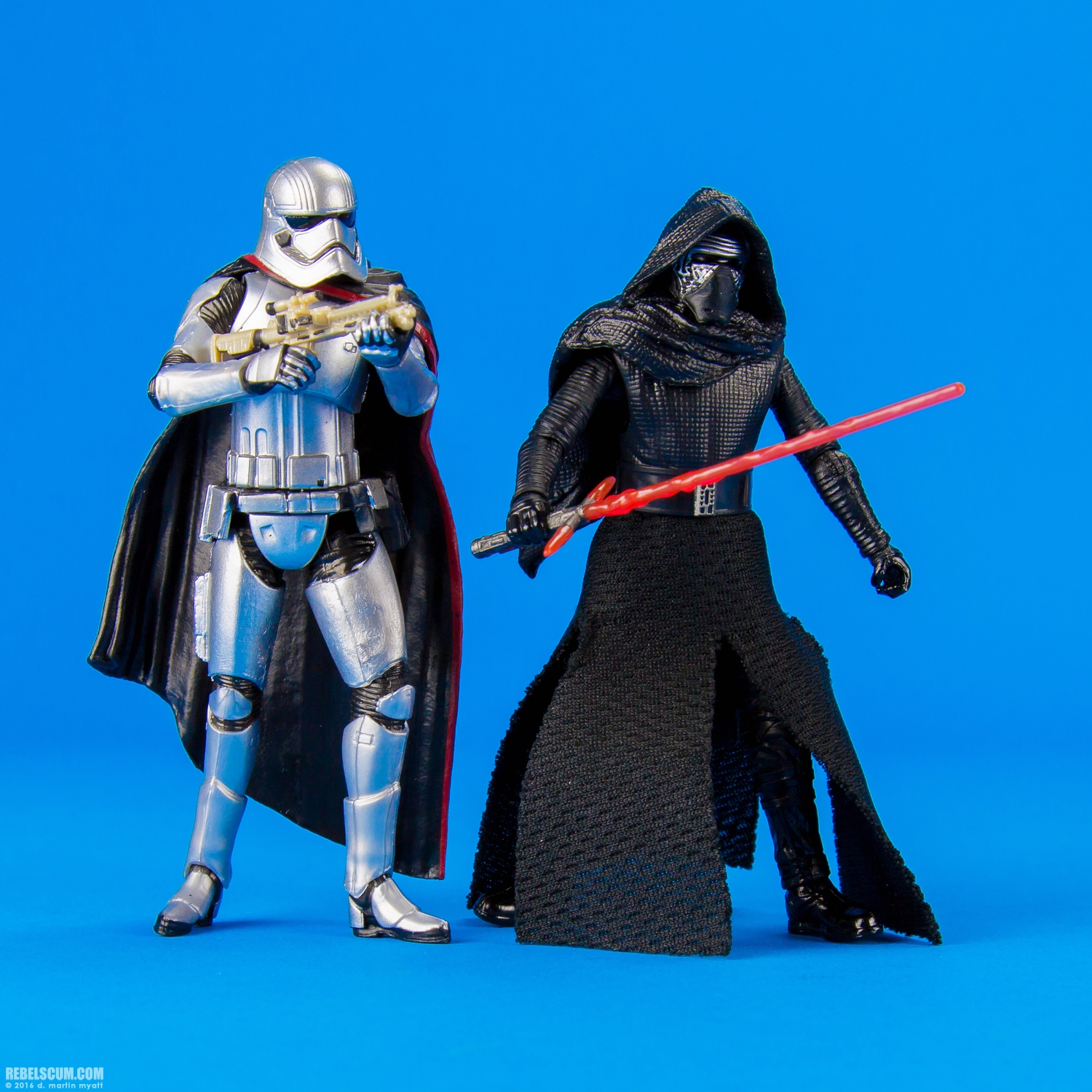 Captain-Phasma-The-Black-Series-Hasbro-Walmart-Star-Wars-011.jpg