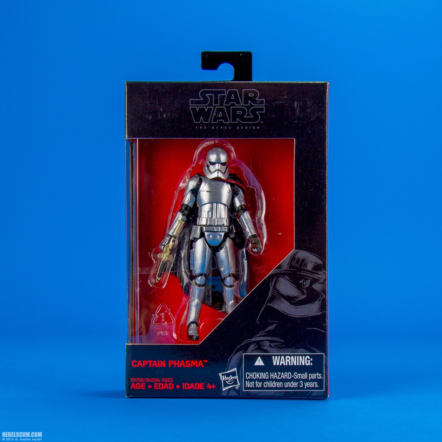 Captain-Phasma-The-Black-Series-Hasbro-Walmart-Star-Wars-014.jpg