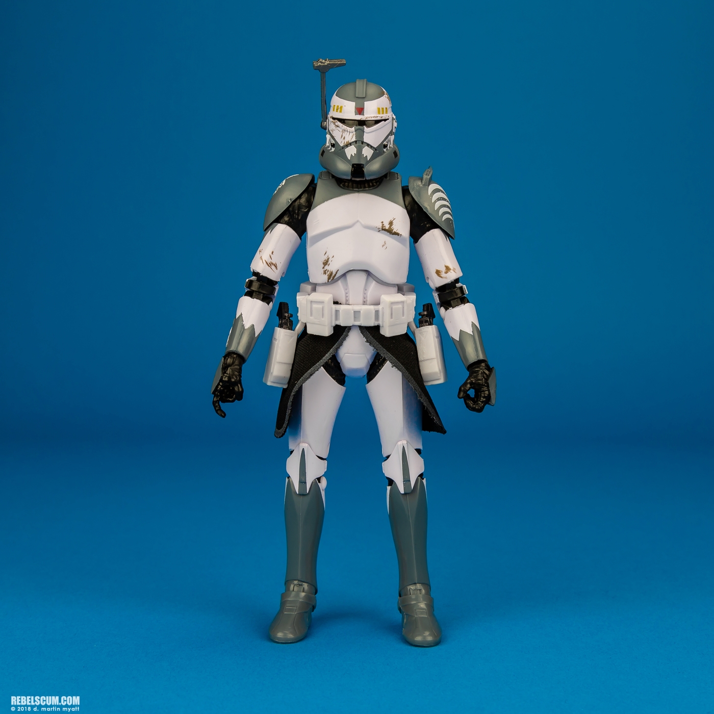 Clone-Commander-Wolffe-E2259-The-Black-Series-6-inch-005.jpg