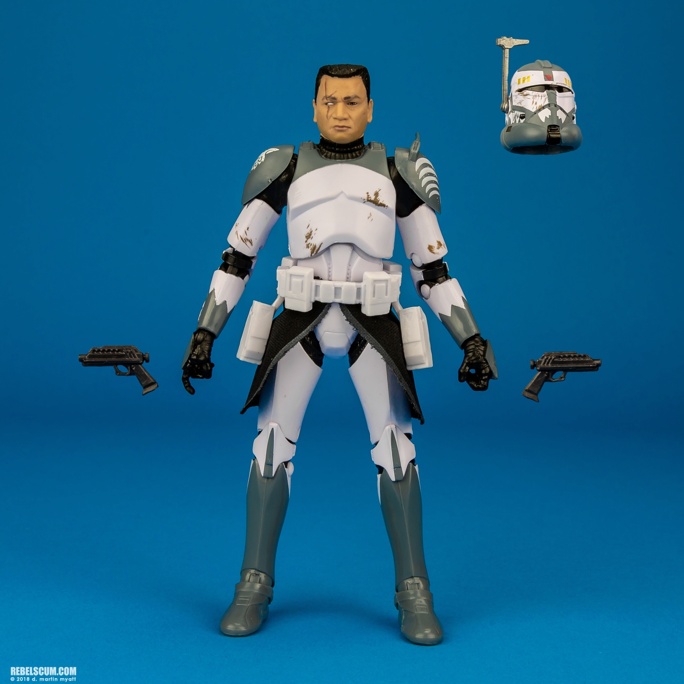 Clone-Commander-Wolffe-E2259-The-Black-Series-6-inch-009.jpg